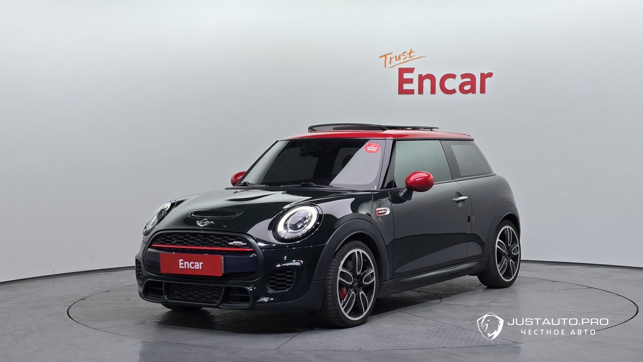 Автомобиль Mini Cooper