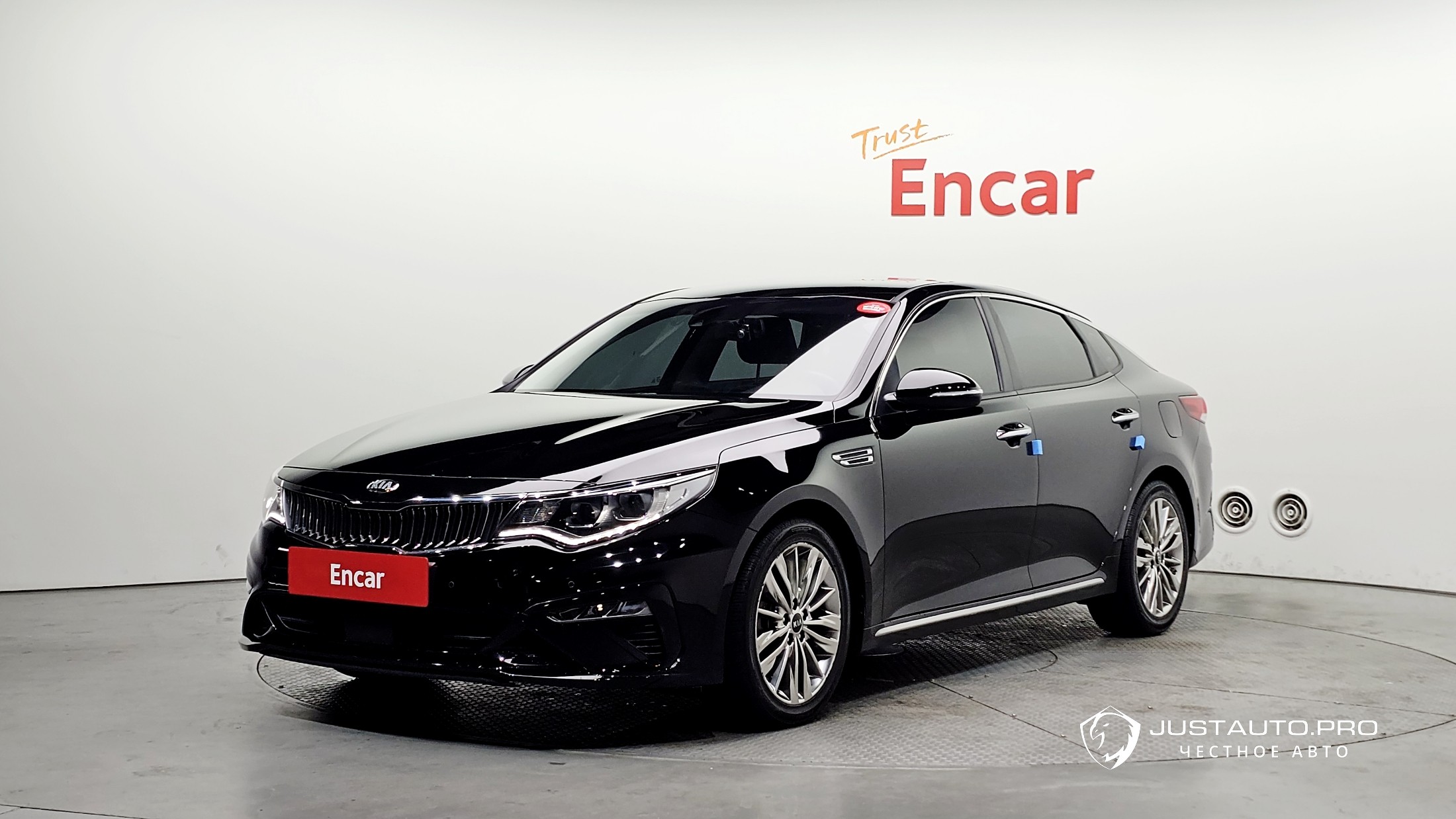 Автомобиль Kia K5