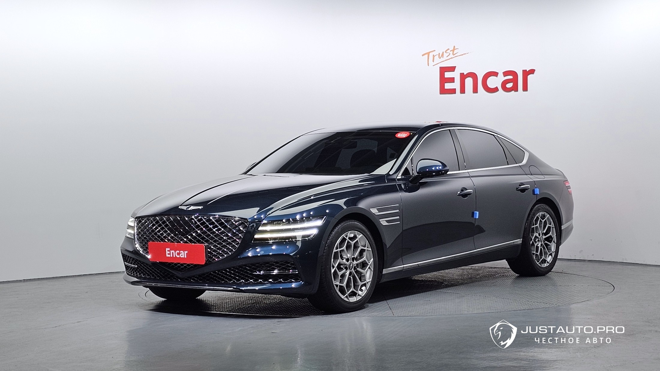 Автомобиль Genesis G80
