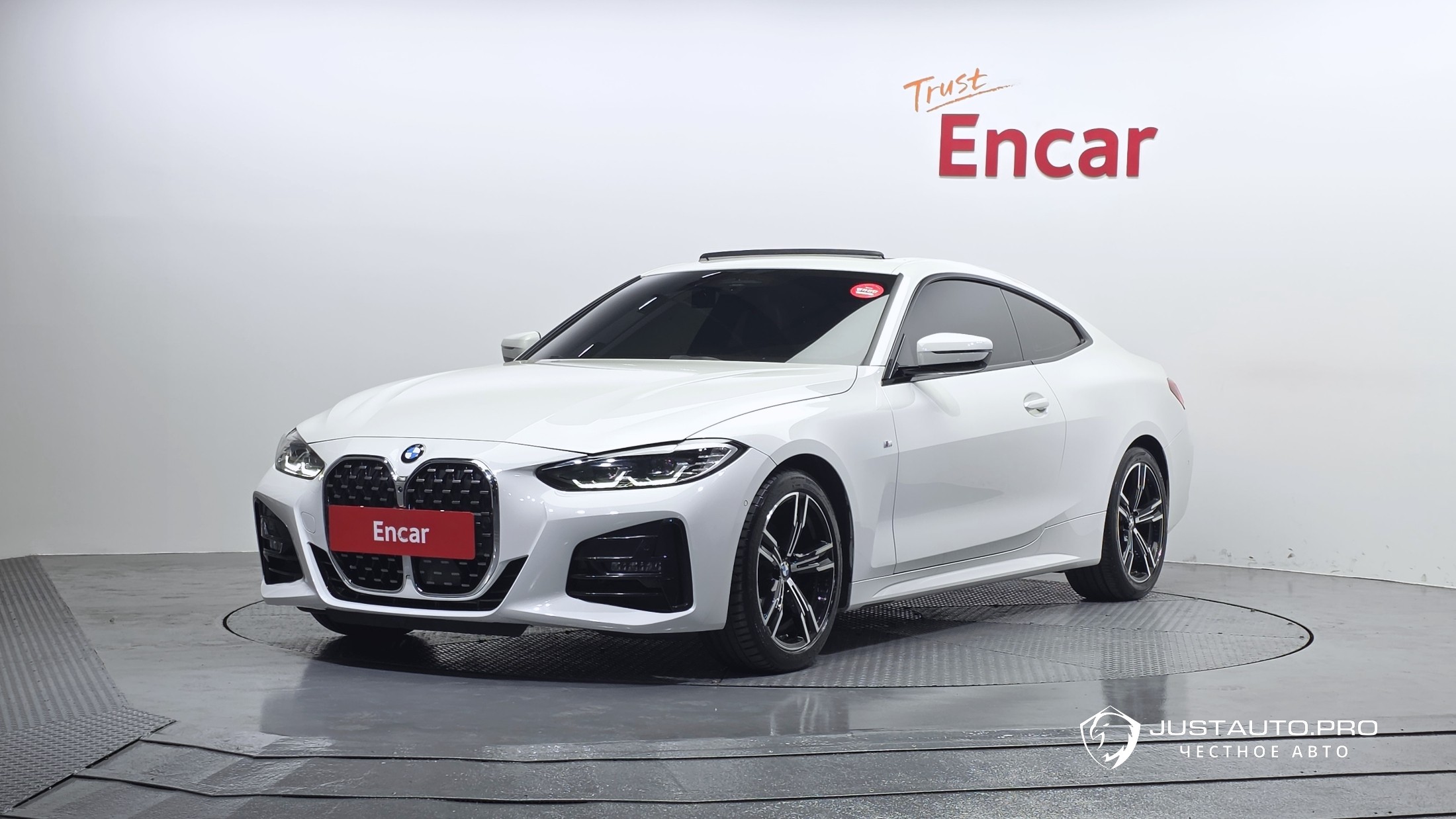 Автомобиль BMW 4-Series