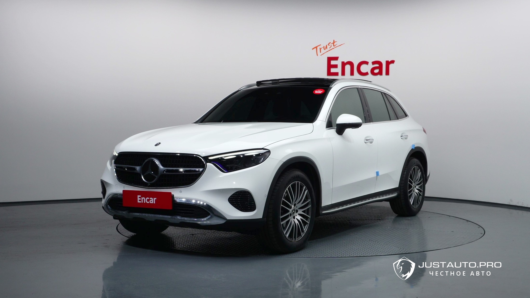 Автомобиль Mercedes-Benz GLC-Class