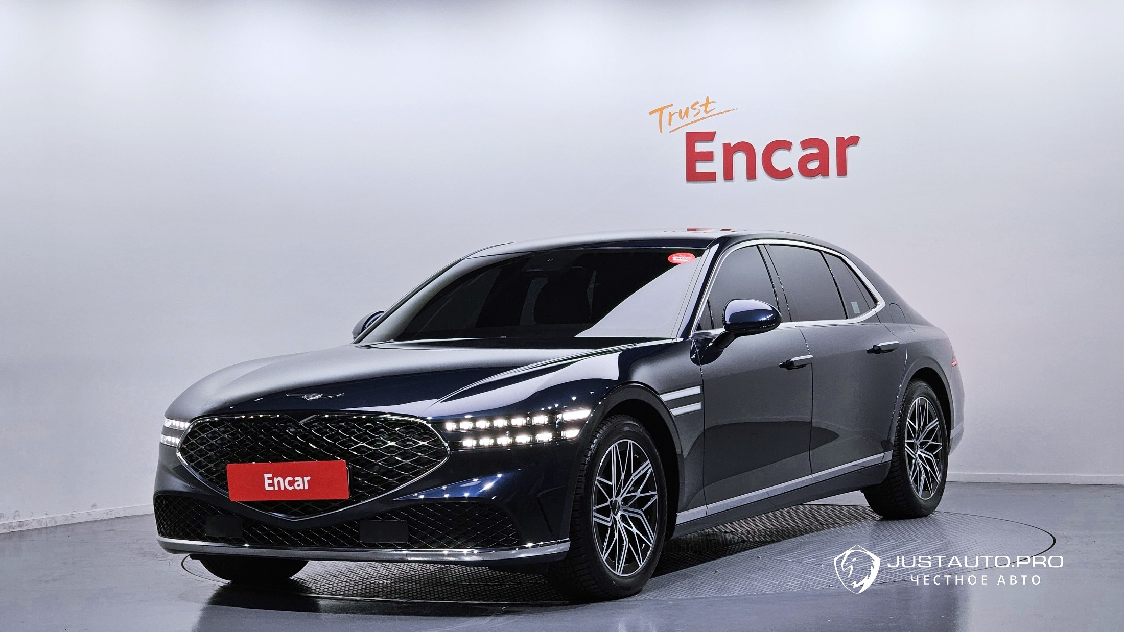 Автомобиль Genesis G90