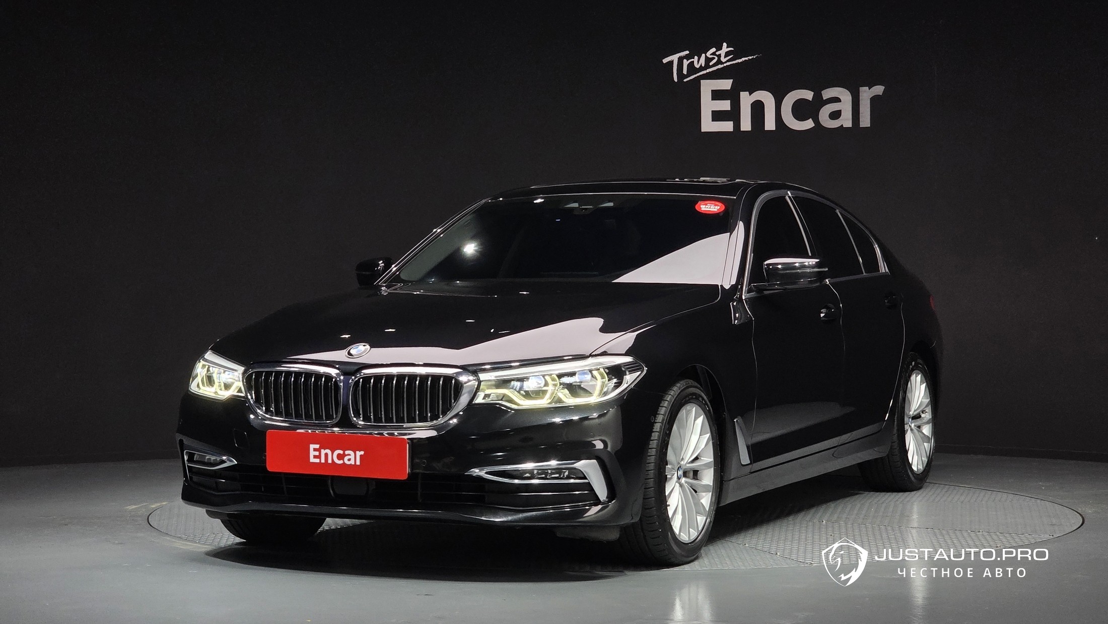 Автомобиль BMW 5-Series