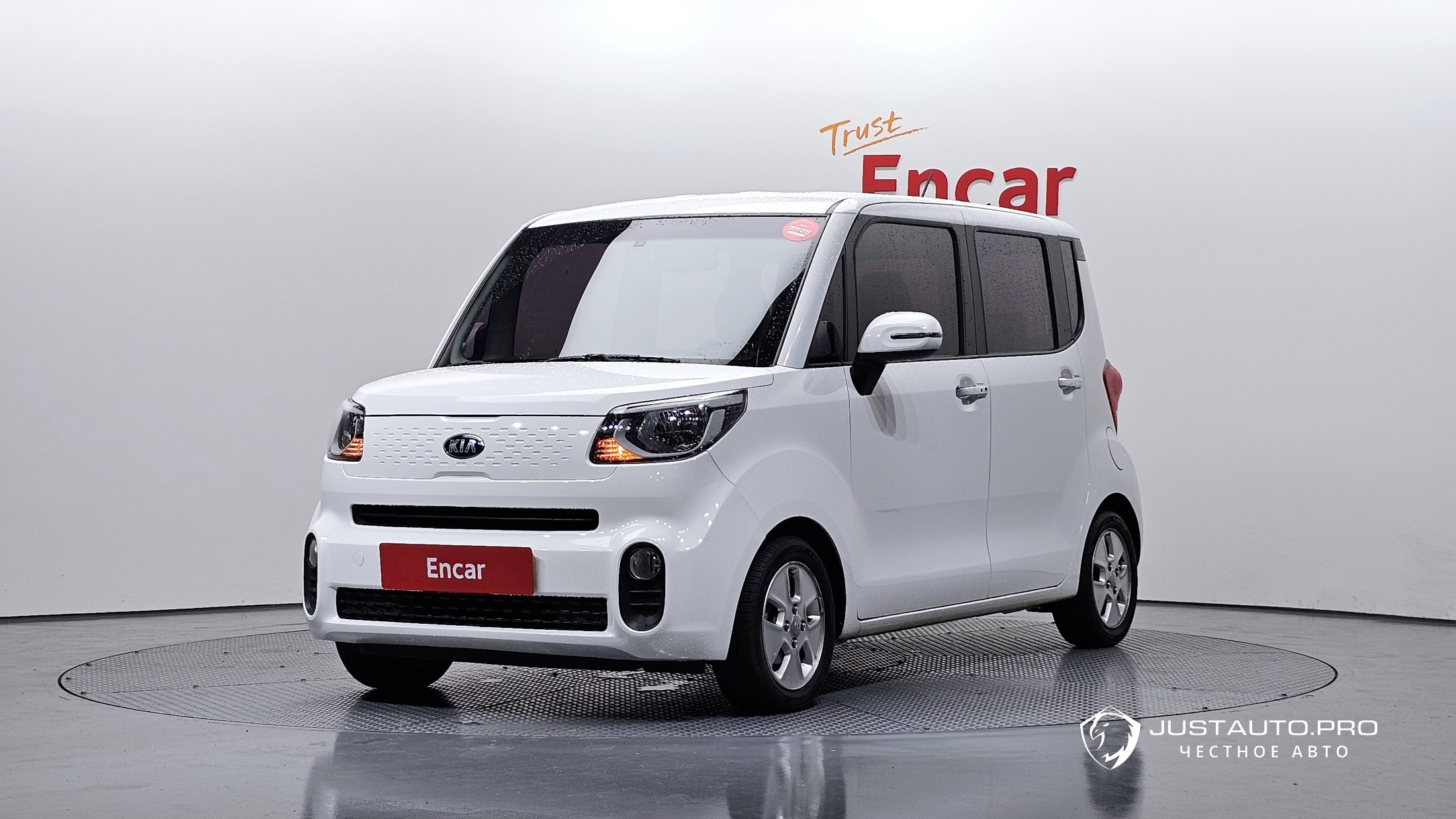 Автомобиль Kia RAY