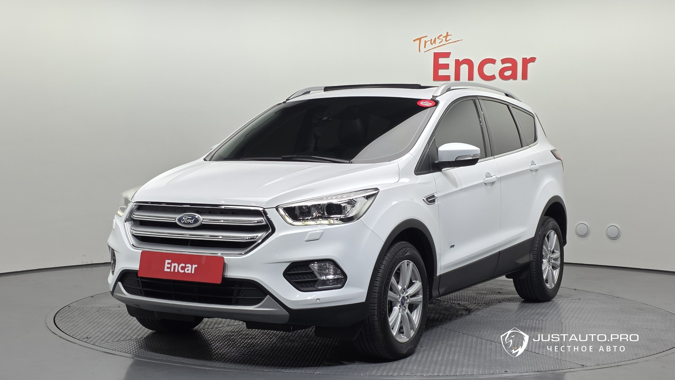 Автомобиль Ford Kuga