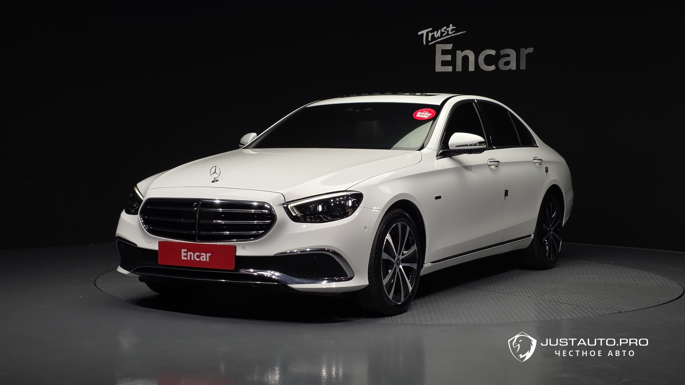 Автомобиль Mercedes-Benz E-Class