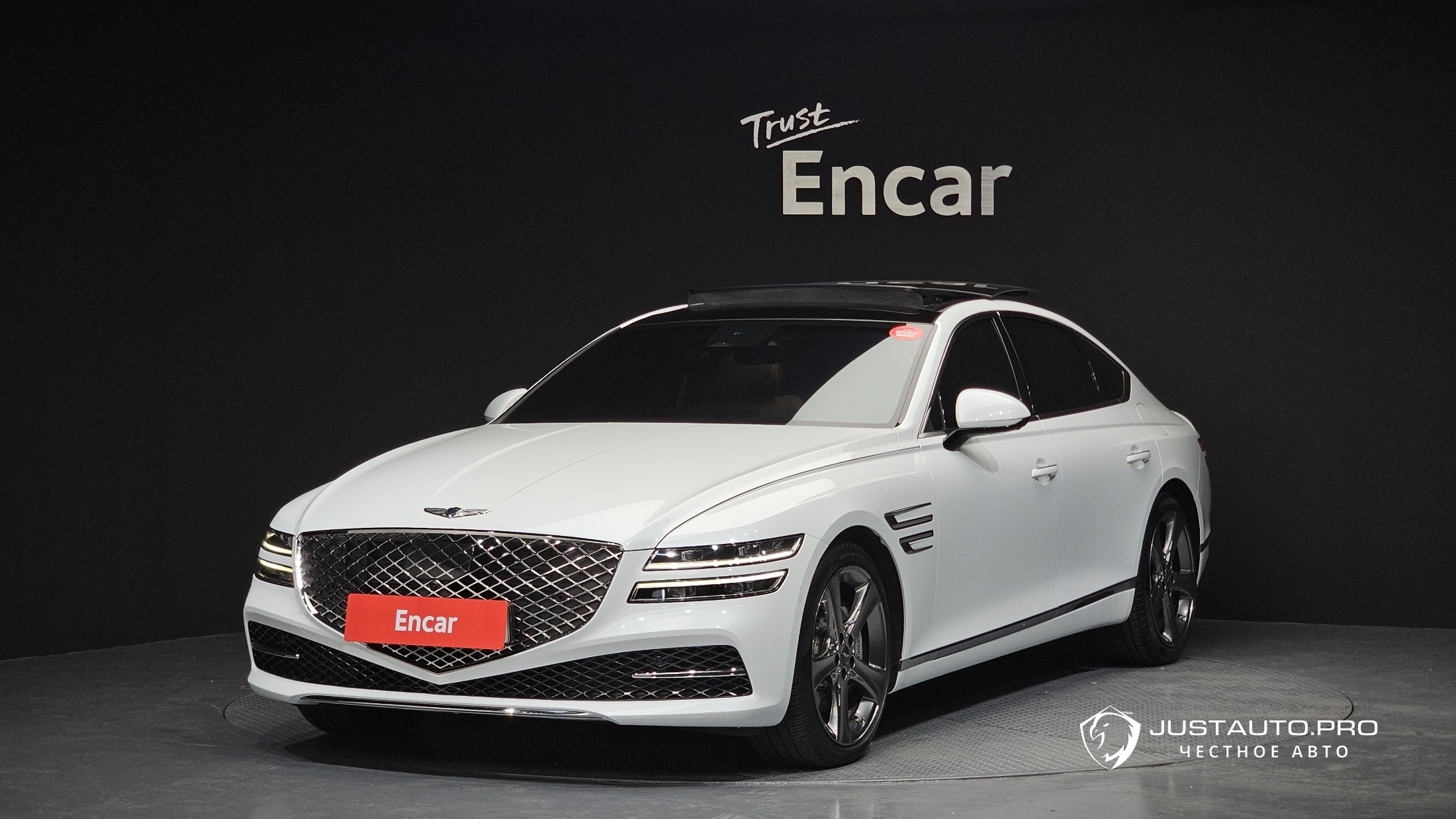 Автомобиль Genesis G80