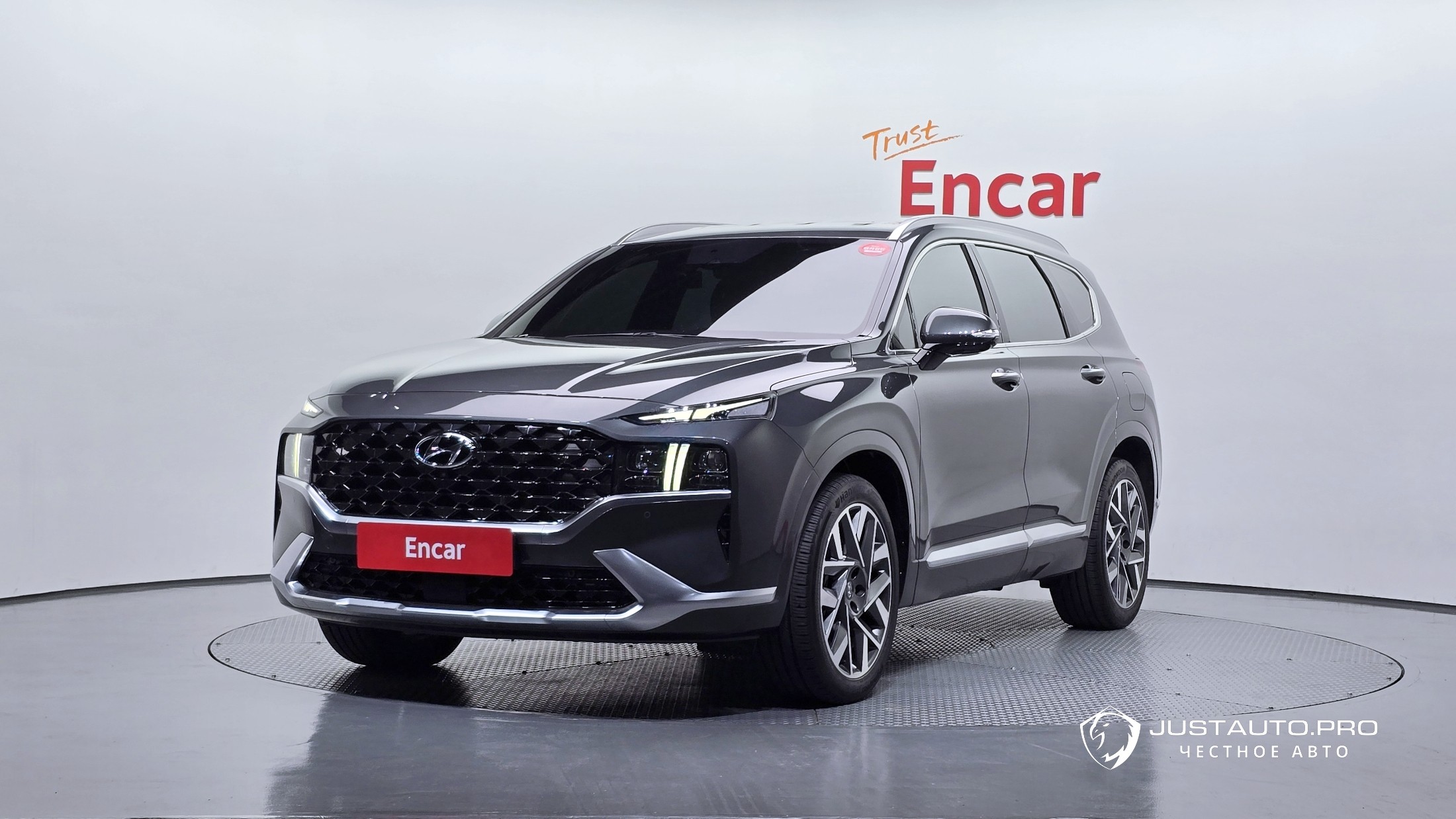 Автомобиль Hyundai Santafe