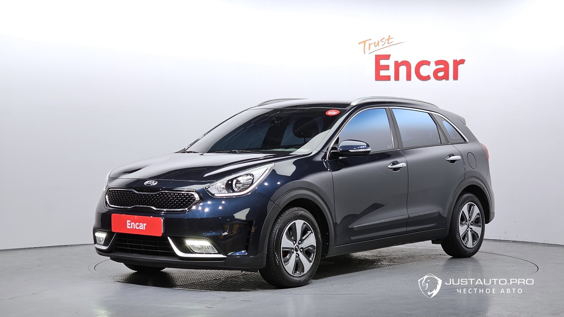 Автомобиль Kia Niro
