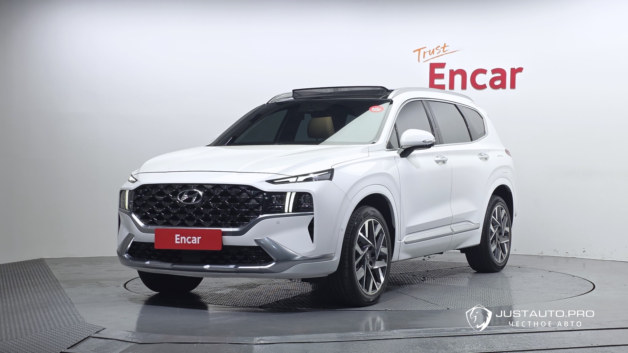 Автомобиль Hyundai Santafe