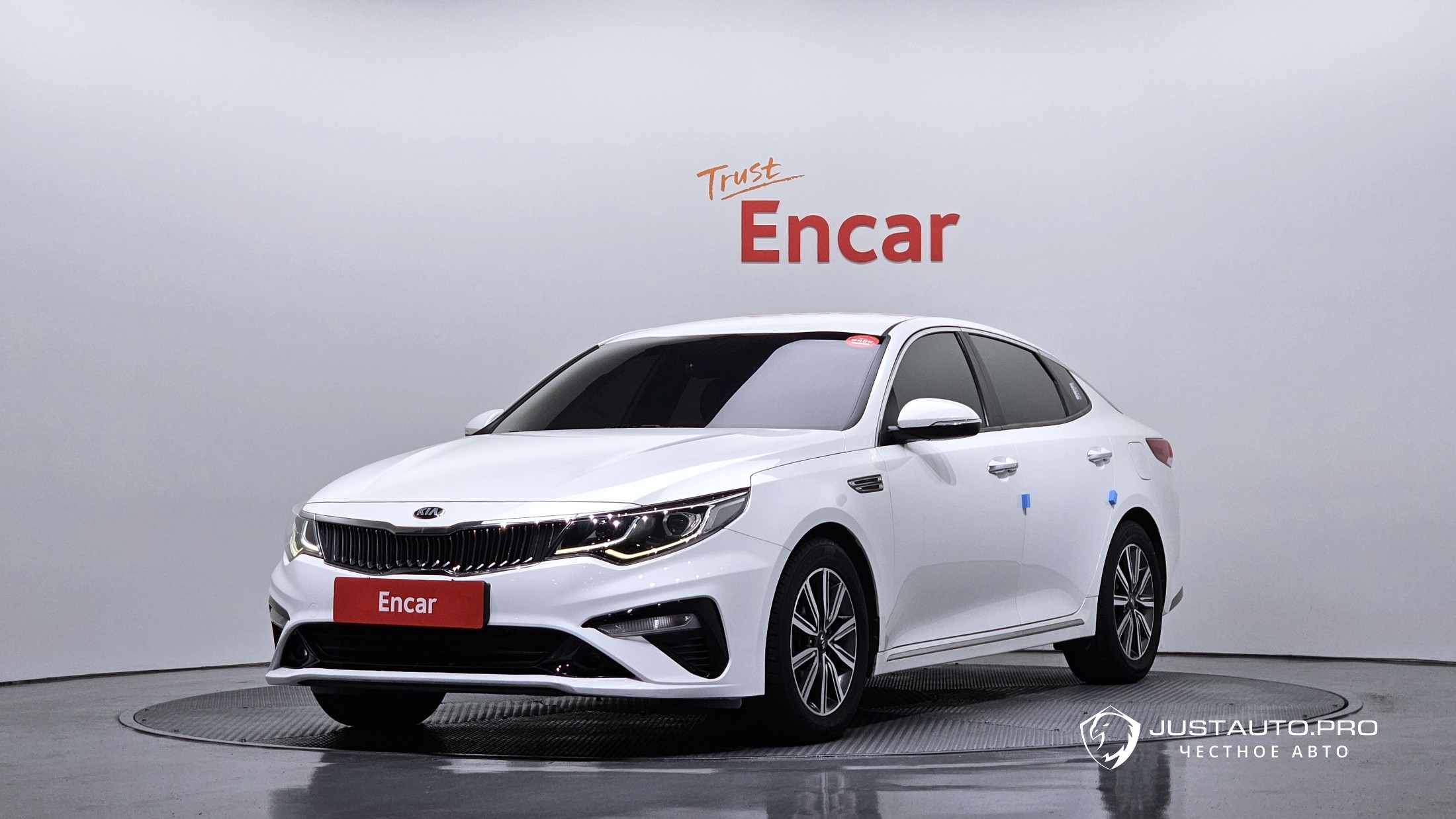 Автомобиль Kia K5