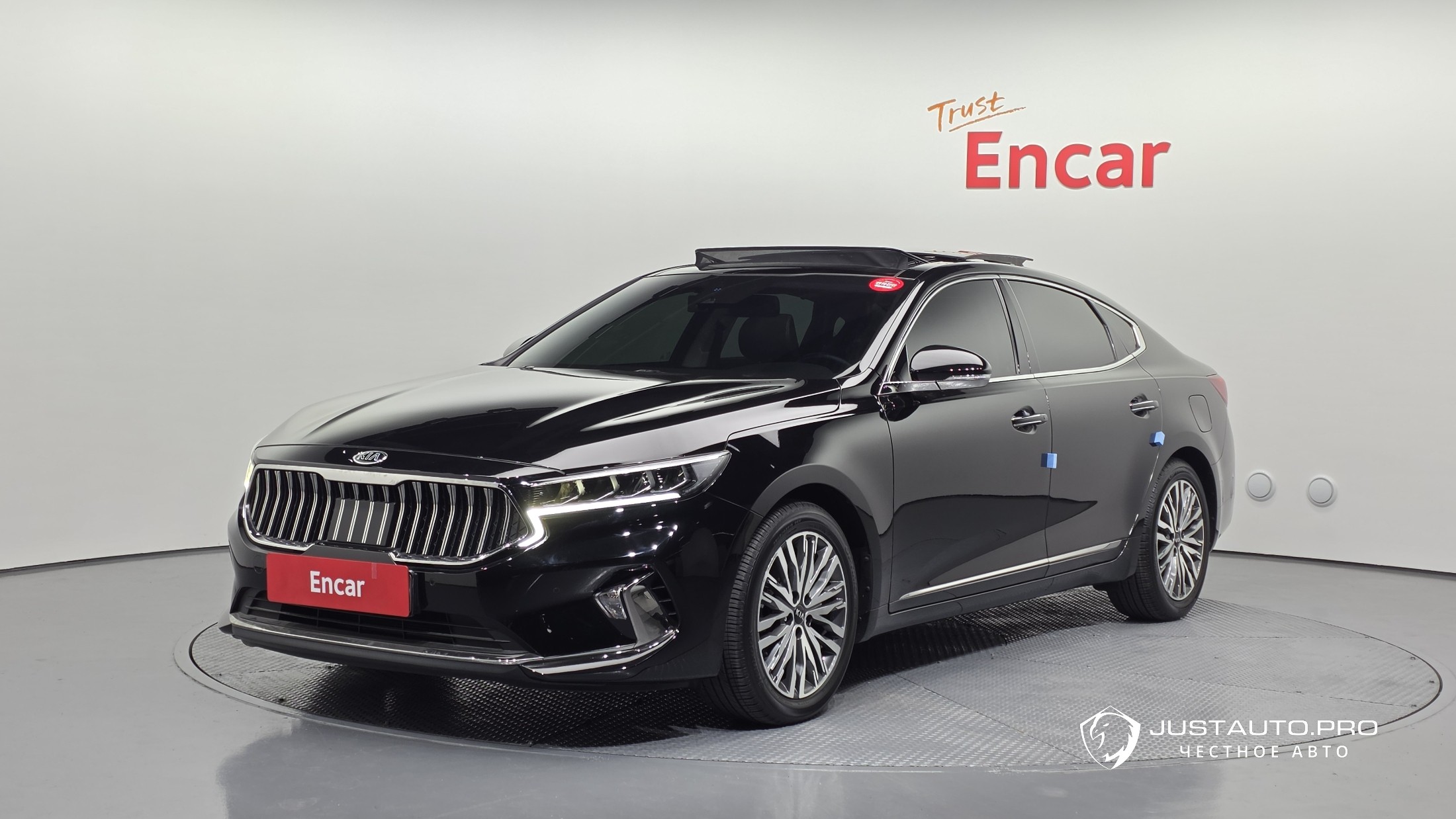 Автомобиль Kia K7