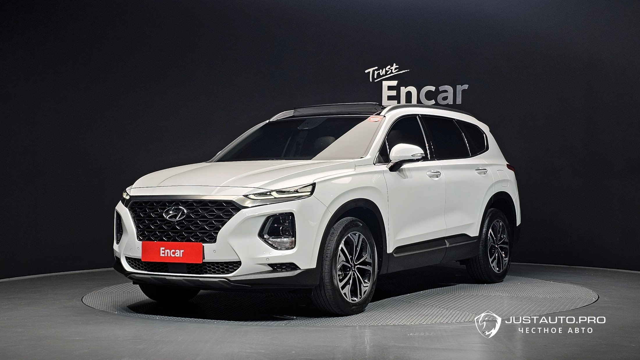 Автомобиль Hyundai Santafe