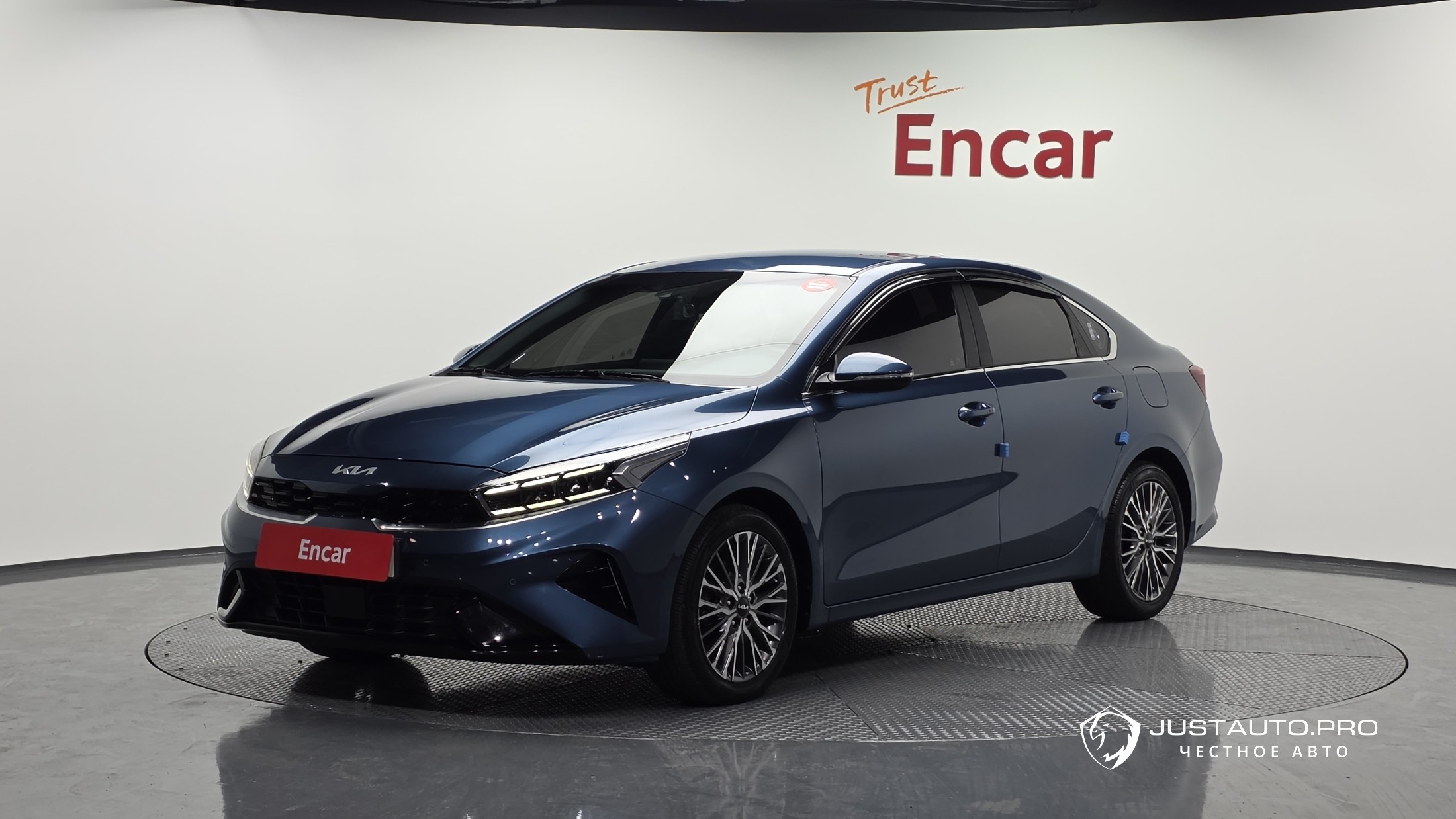 Автомобиль Kia K3