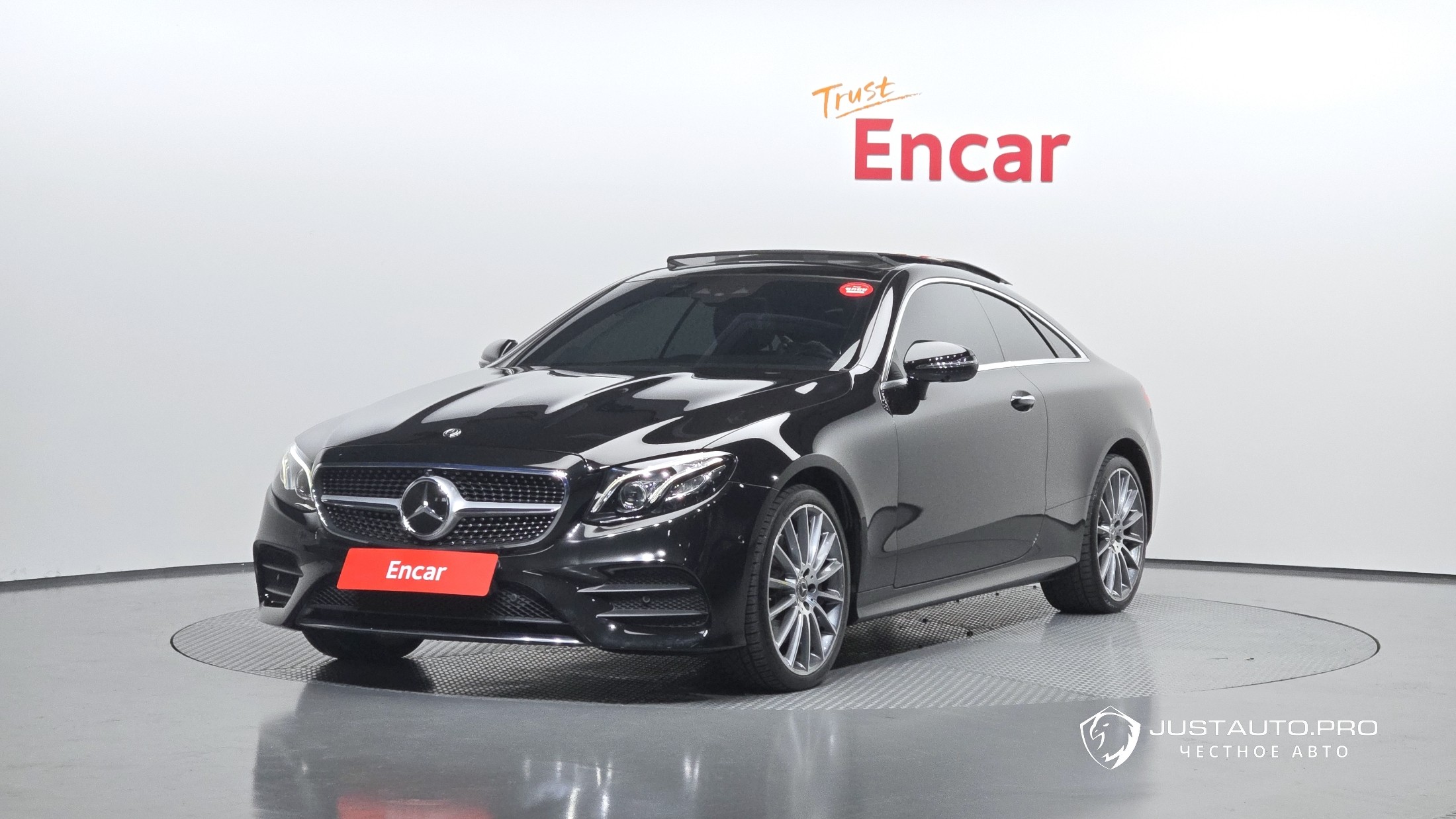 Автомобиль Mercedes-Benz E-Class