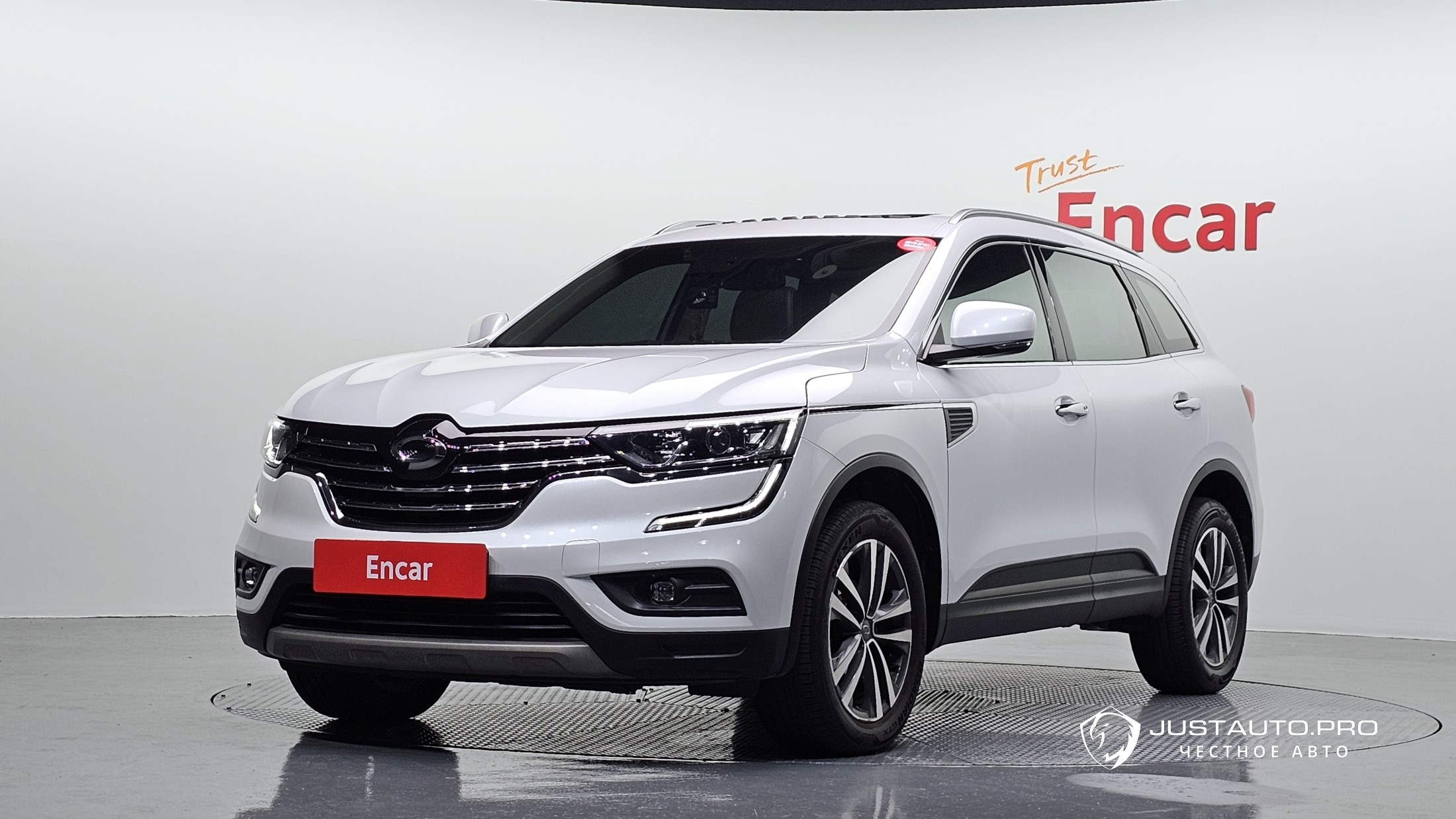 Автомобиль Renault-KoreaSamsung QM6