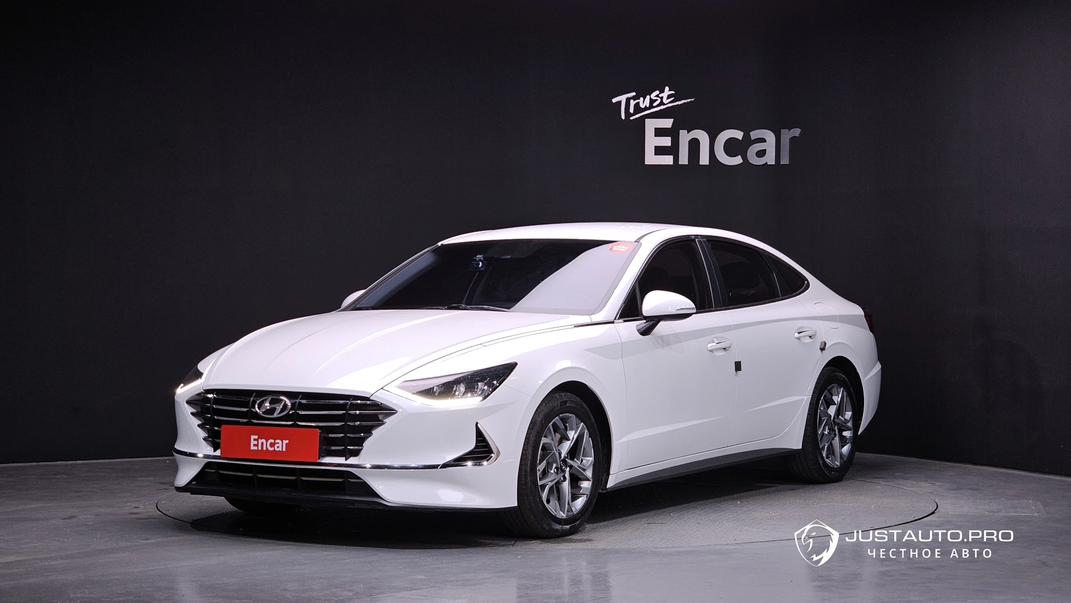 Автомобиль Hyundai Sonata