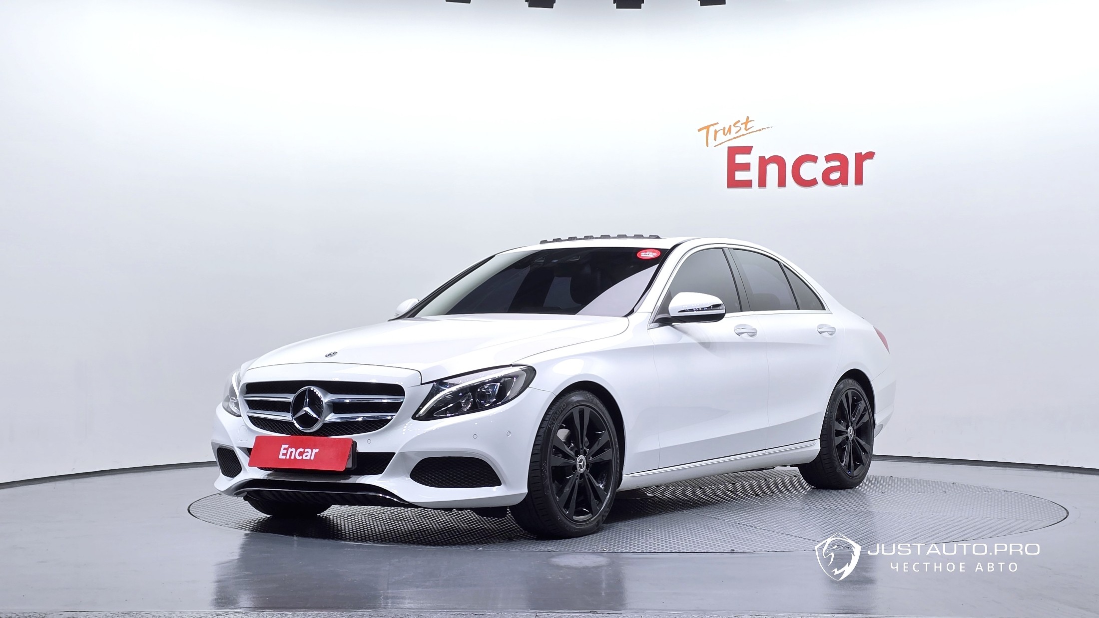 Автомобиль Mercedes-Benz C-Class