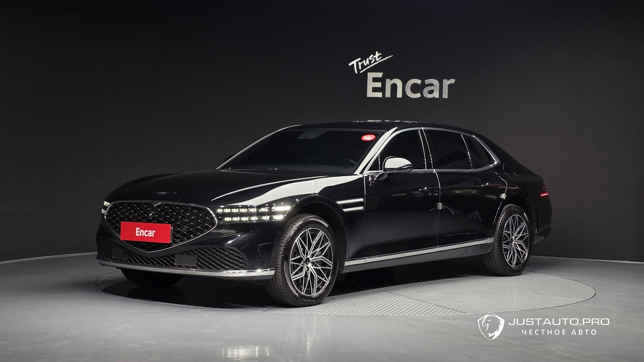 Автомобиль Genesis G90