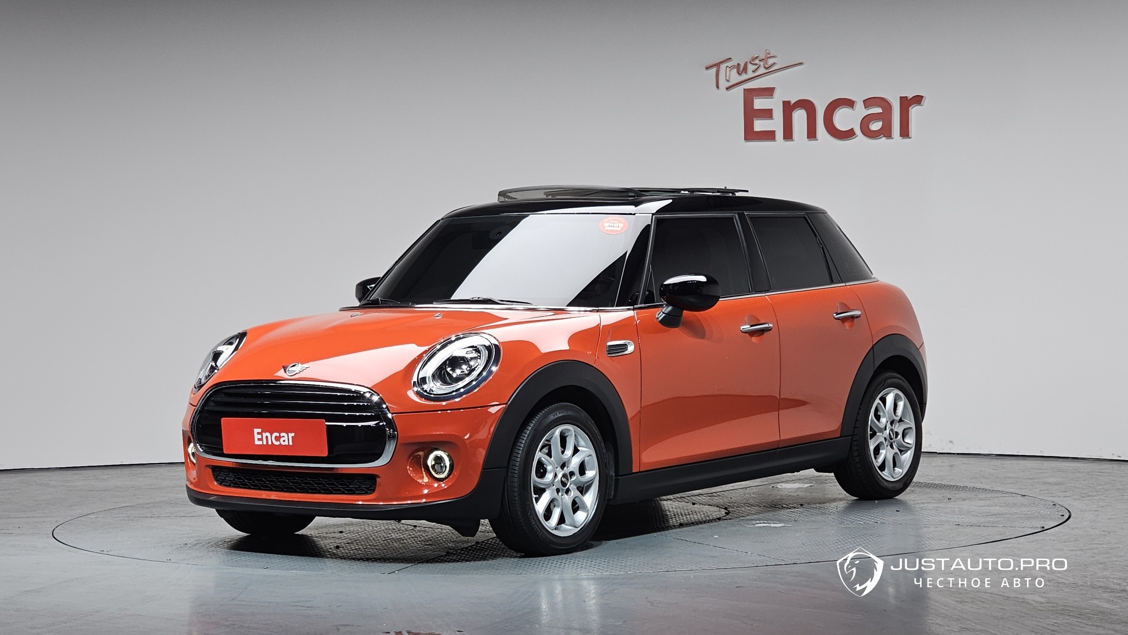 Автомобиль Mini Cooper