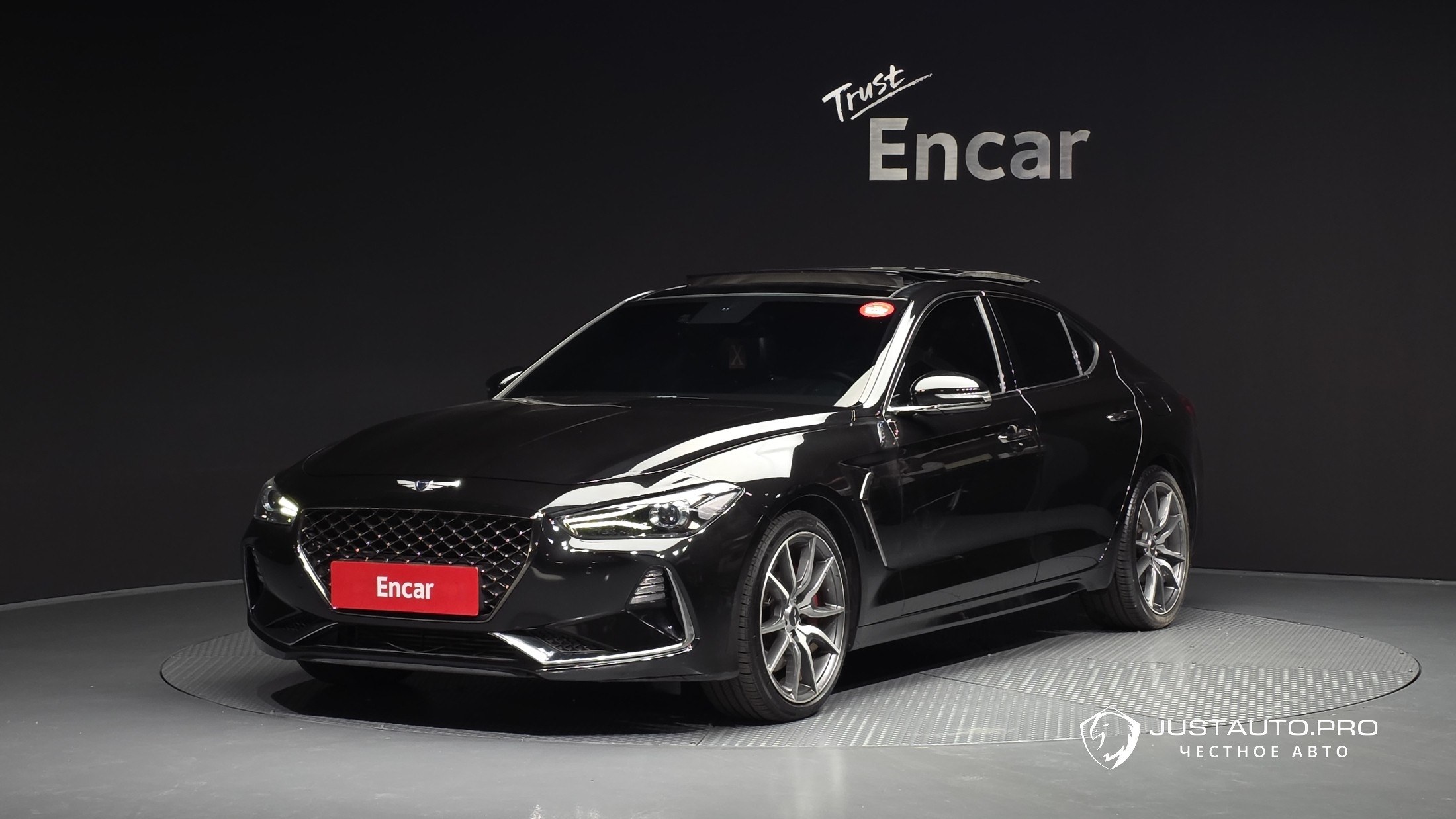 Автомобиль Genesis G70