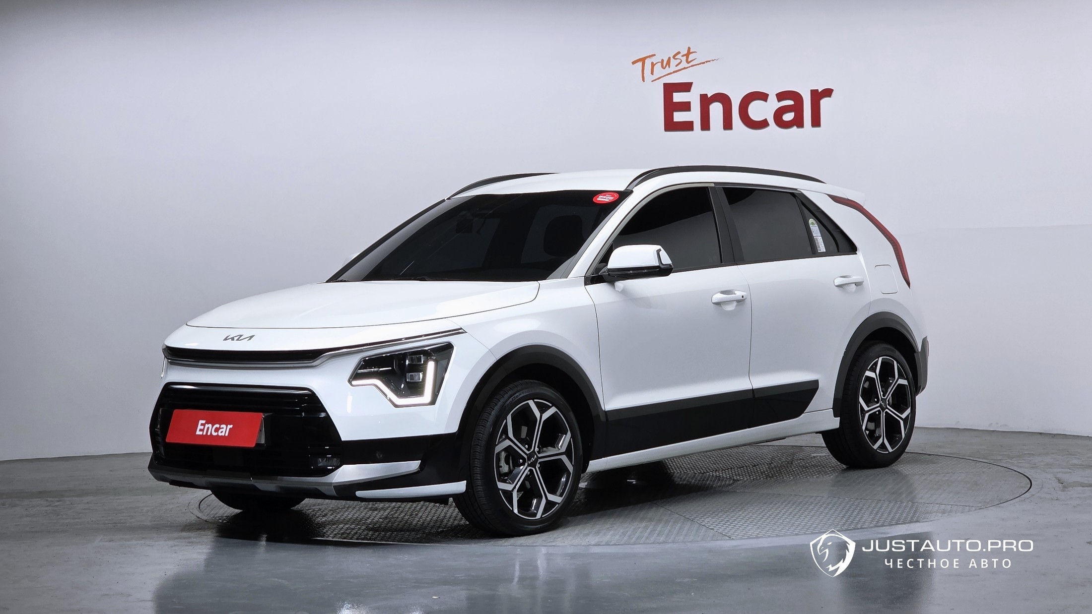 Автомобиль Kia Niro