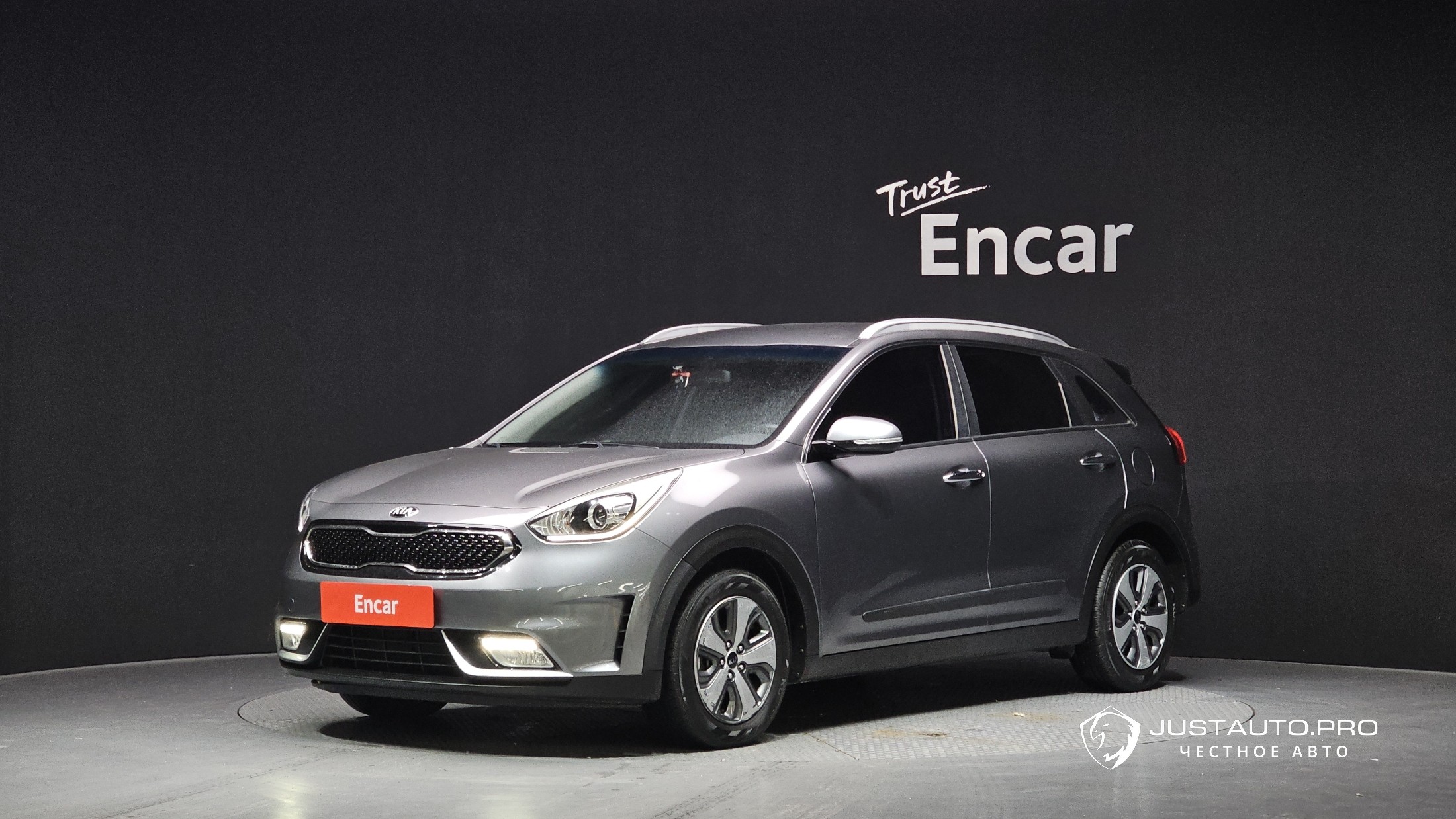 Автомобиль Kia Niro