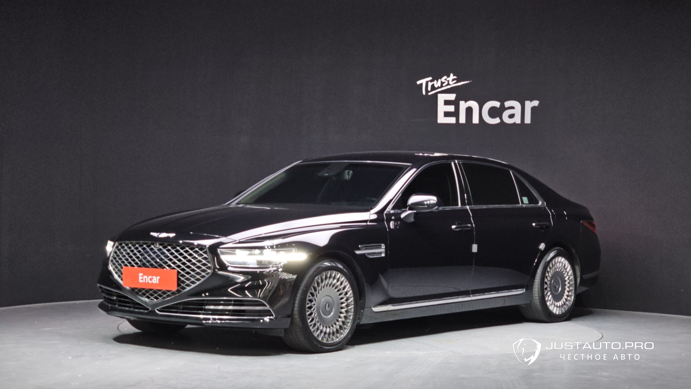 Автомобиль Genesis G90