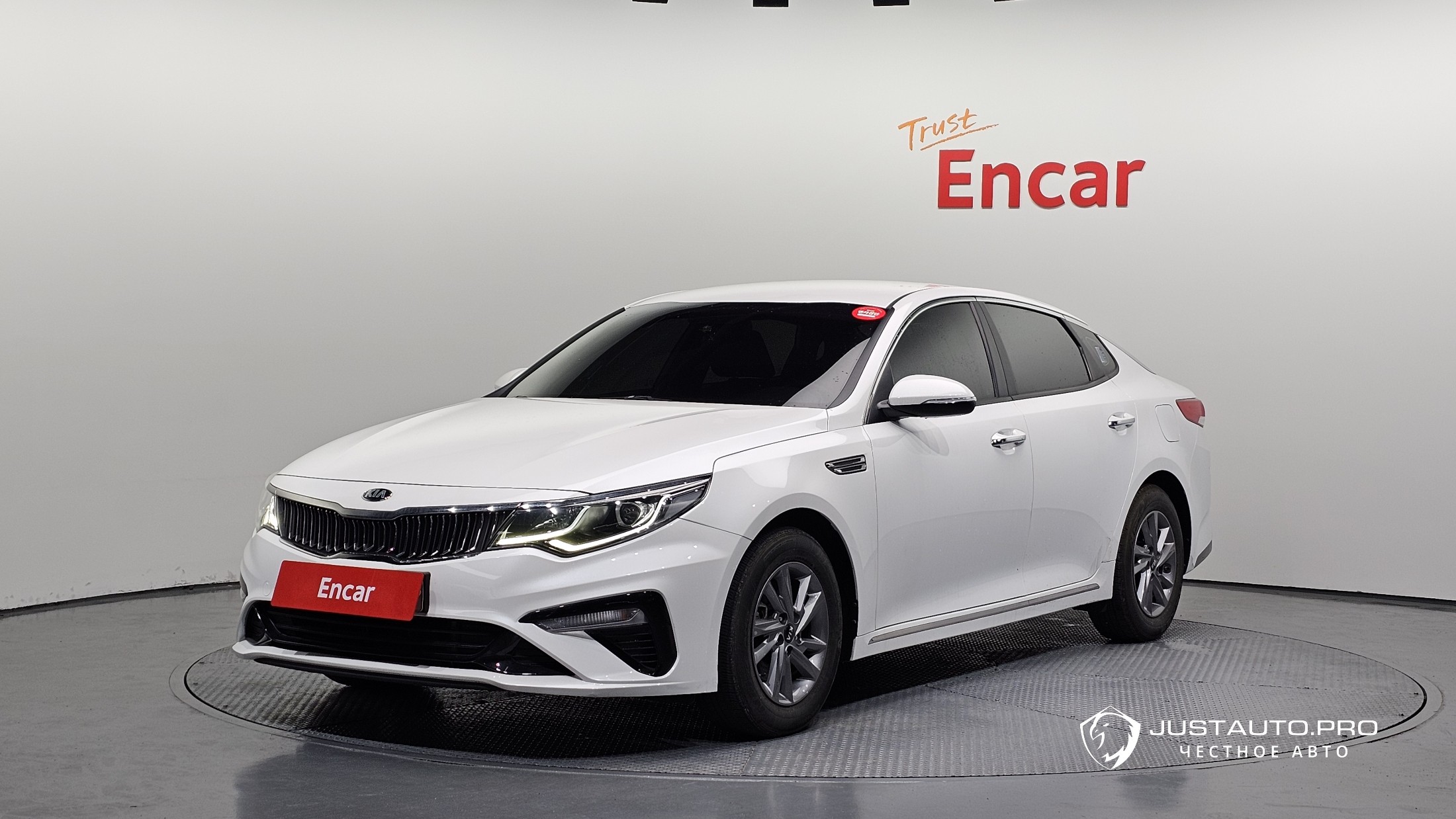 Автомобиль Kia K5