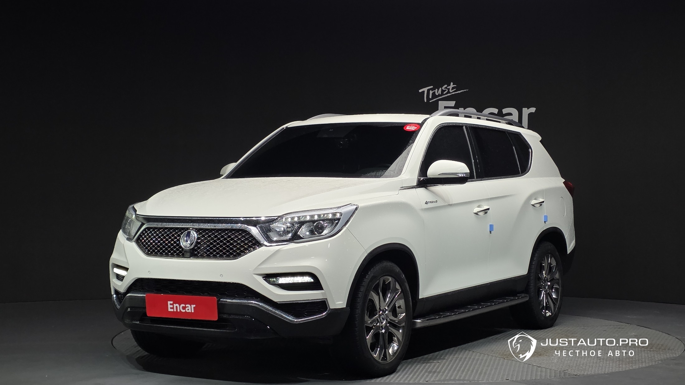 Автомобиль KG_Mobility_Ssangyong Rexton