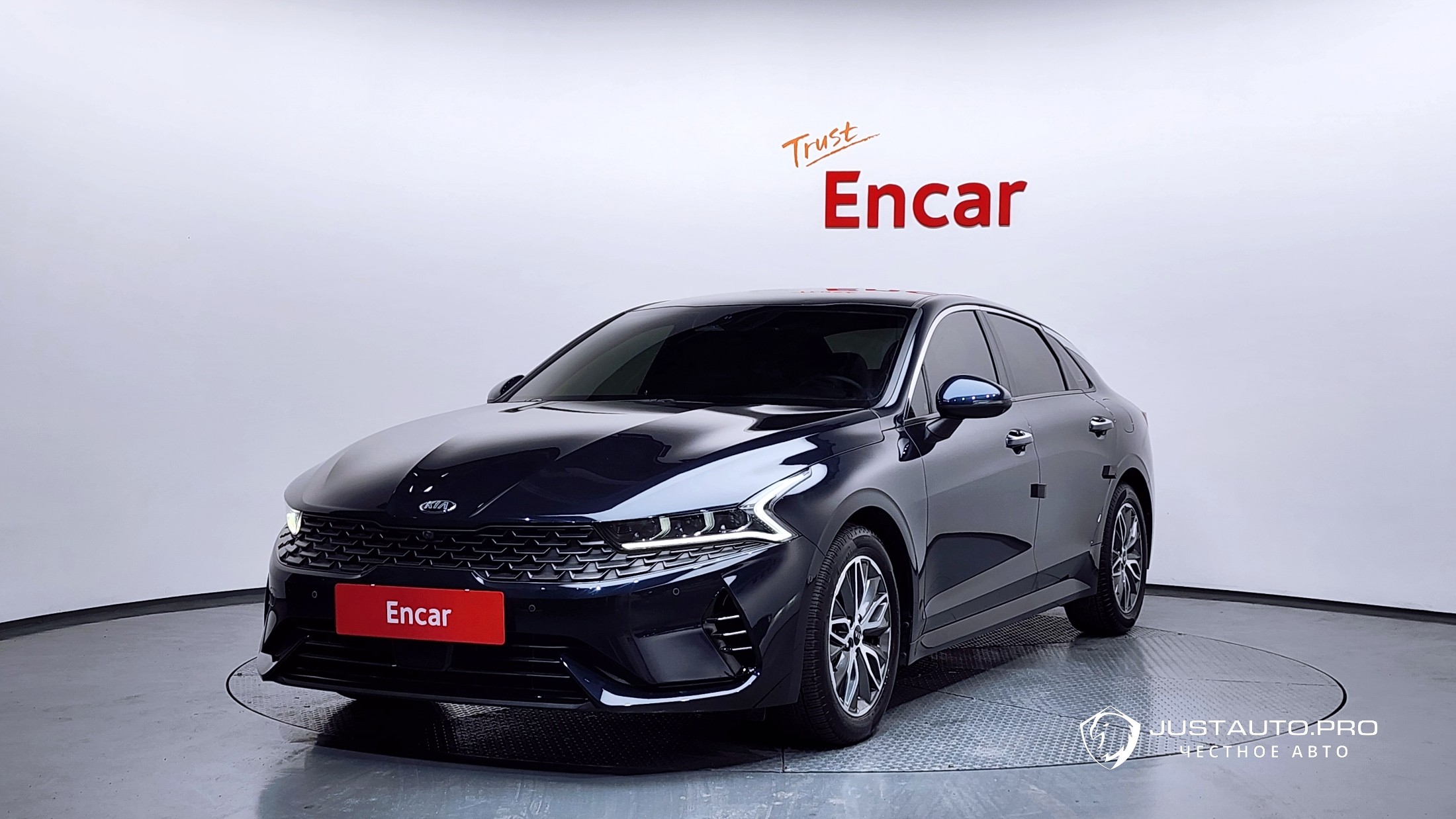 Автомобиль Kia K5