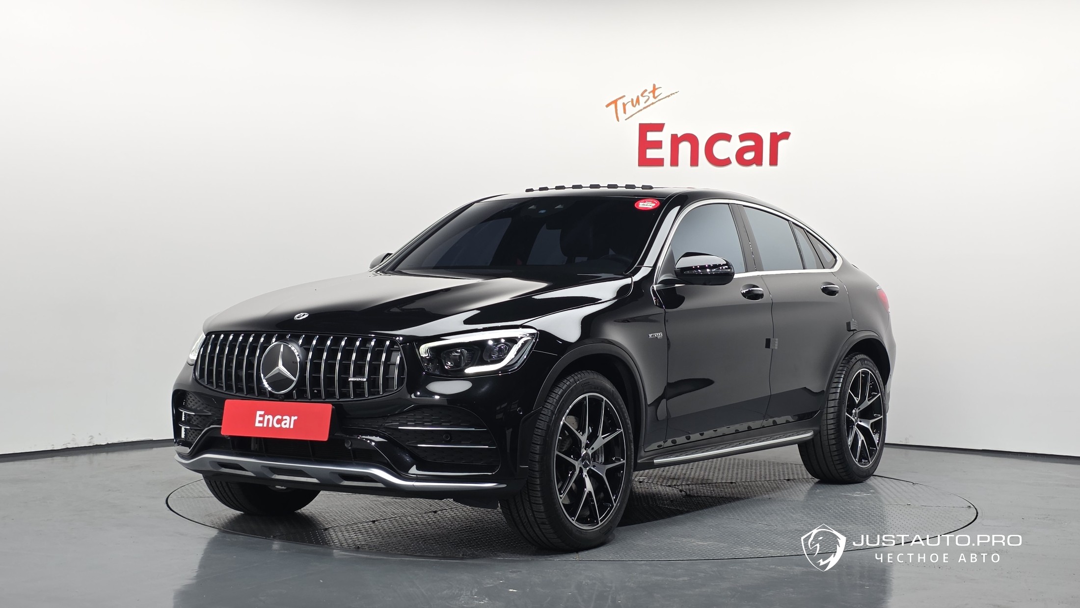 Автомобиль Mercedes-Benz GLC-Class