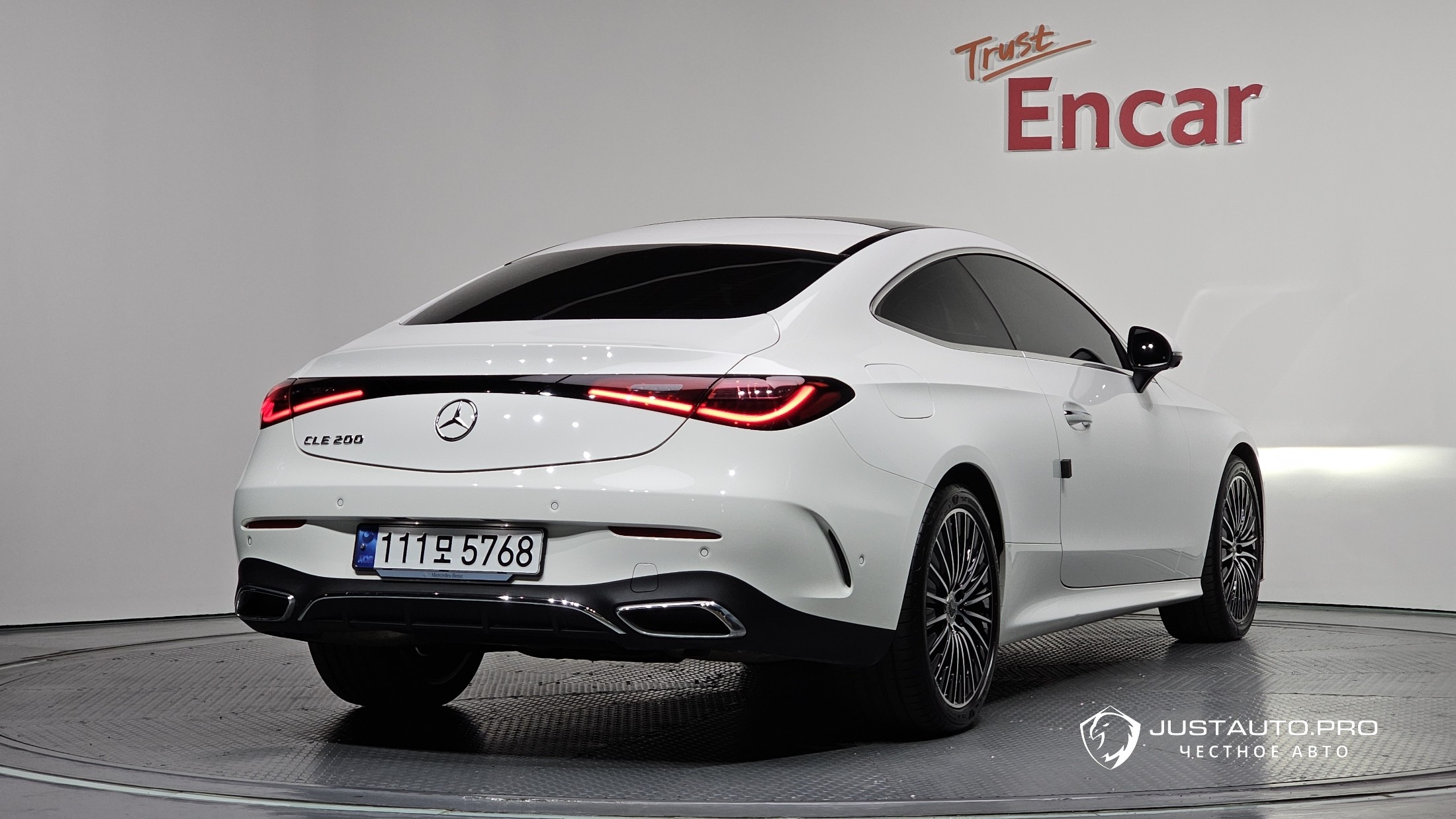 Автомобиль Mercedes-Benz CLE-Class