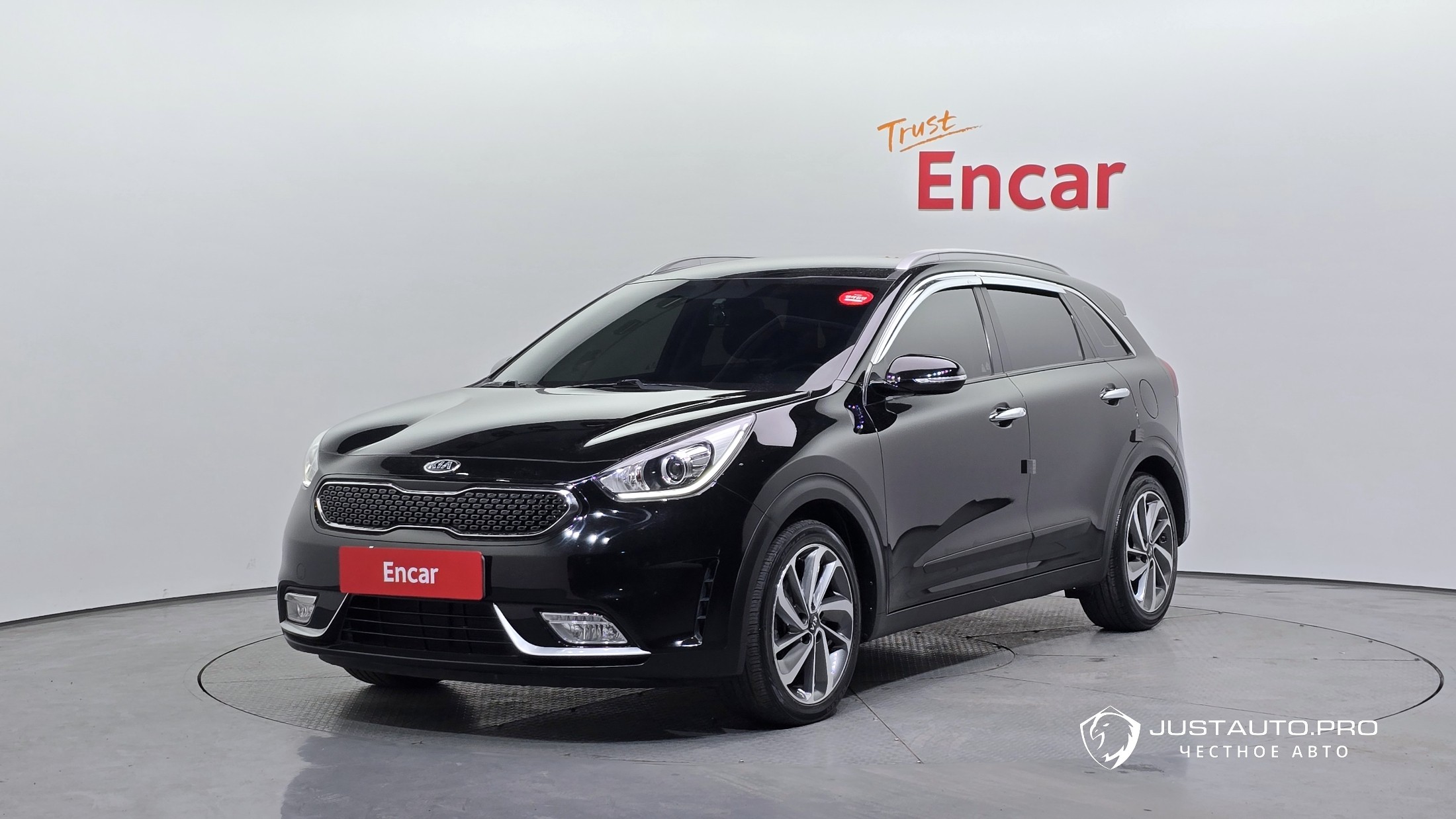 Автомобиль Kia Niro