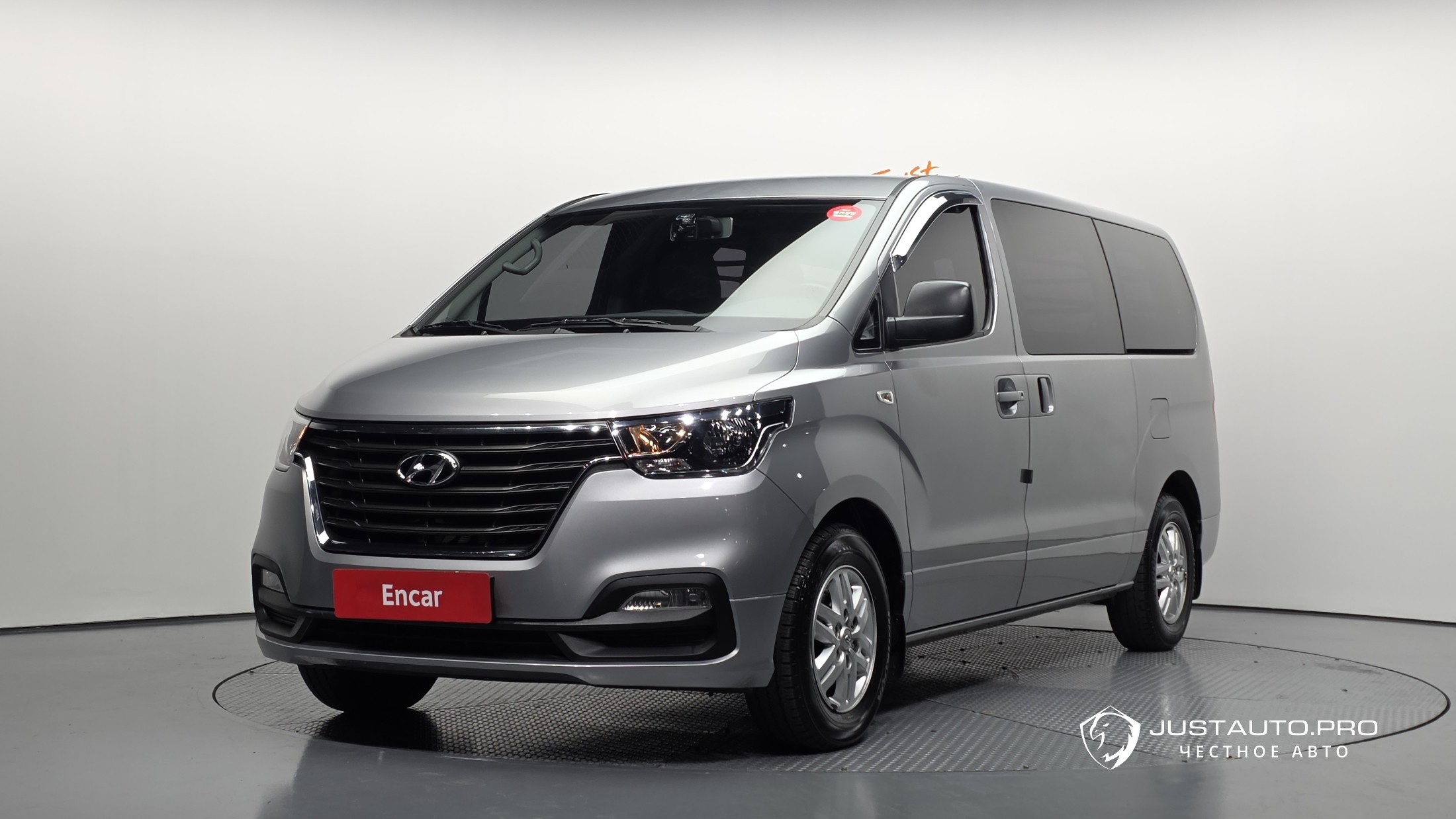 Автомобиль Hyundai Starex