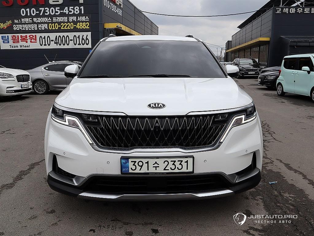Автомобиль Kia Canival