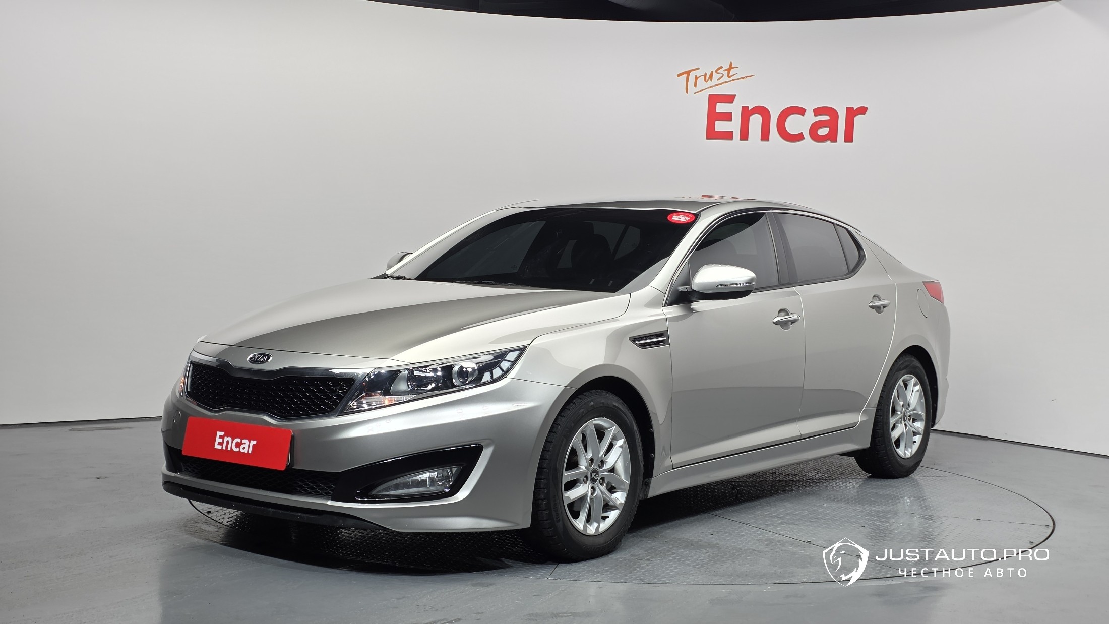 Автомобиль Kia K5