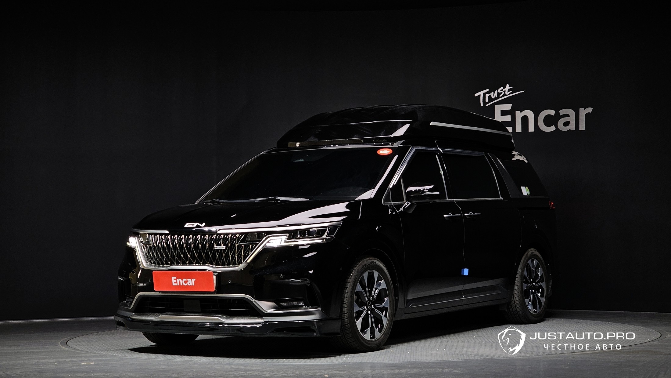 Автомобиль Kia Canival