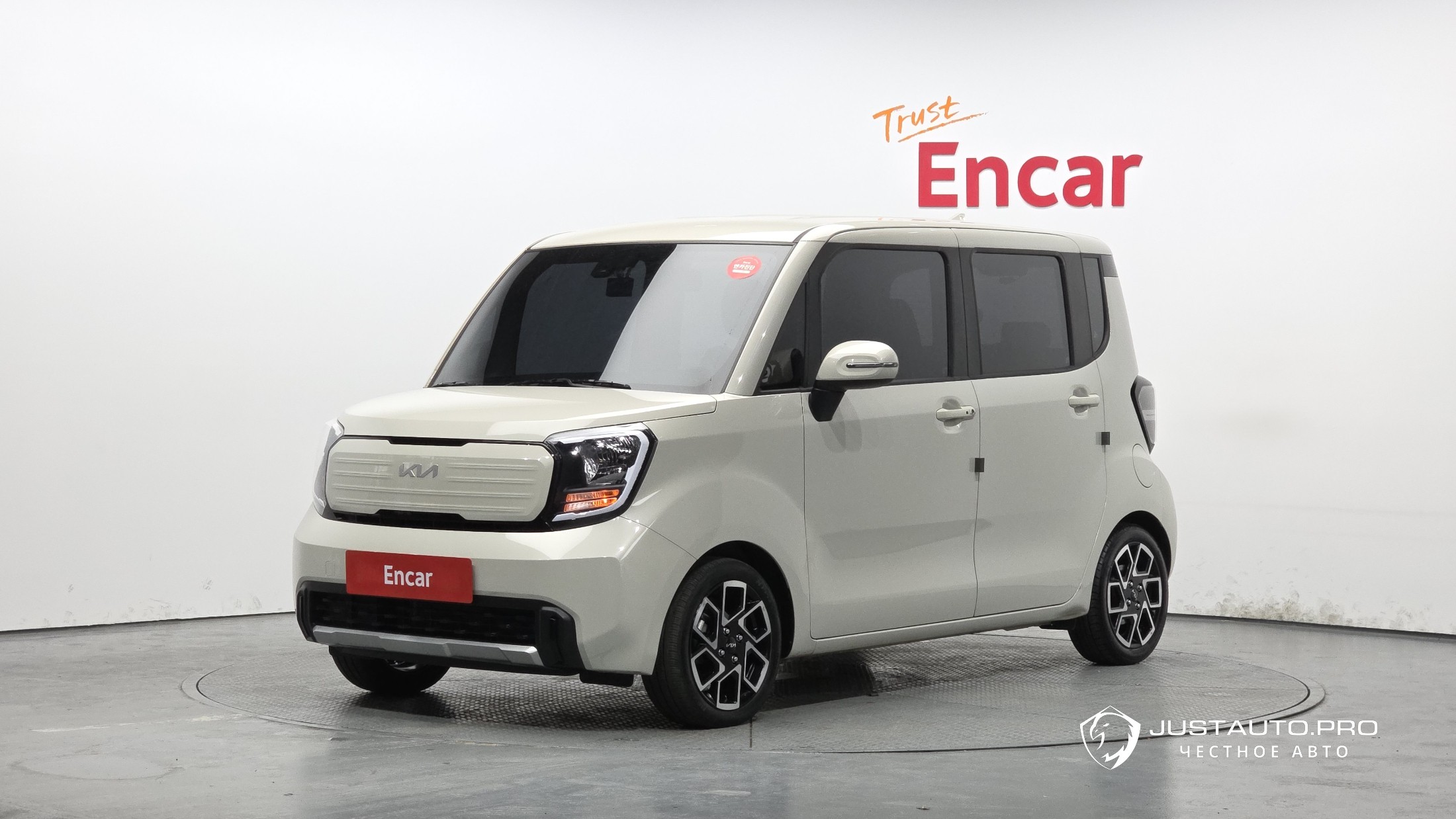 Автомобиль Kia RAY