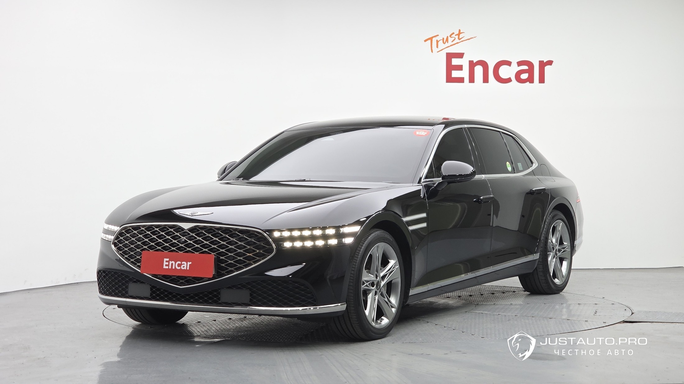 Автомобиль Genesis G90