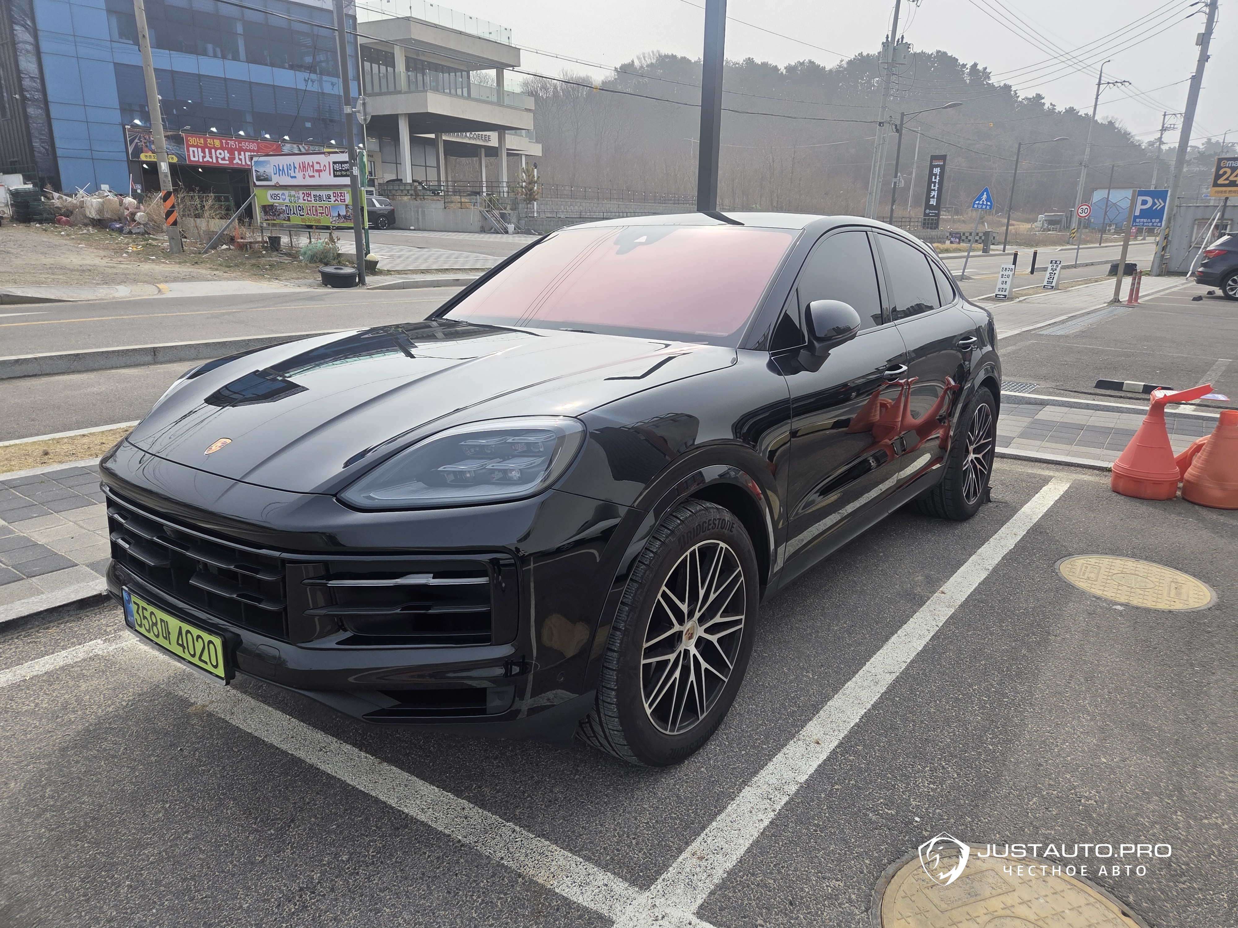Автомобиль Porsche Cayenne