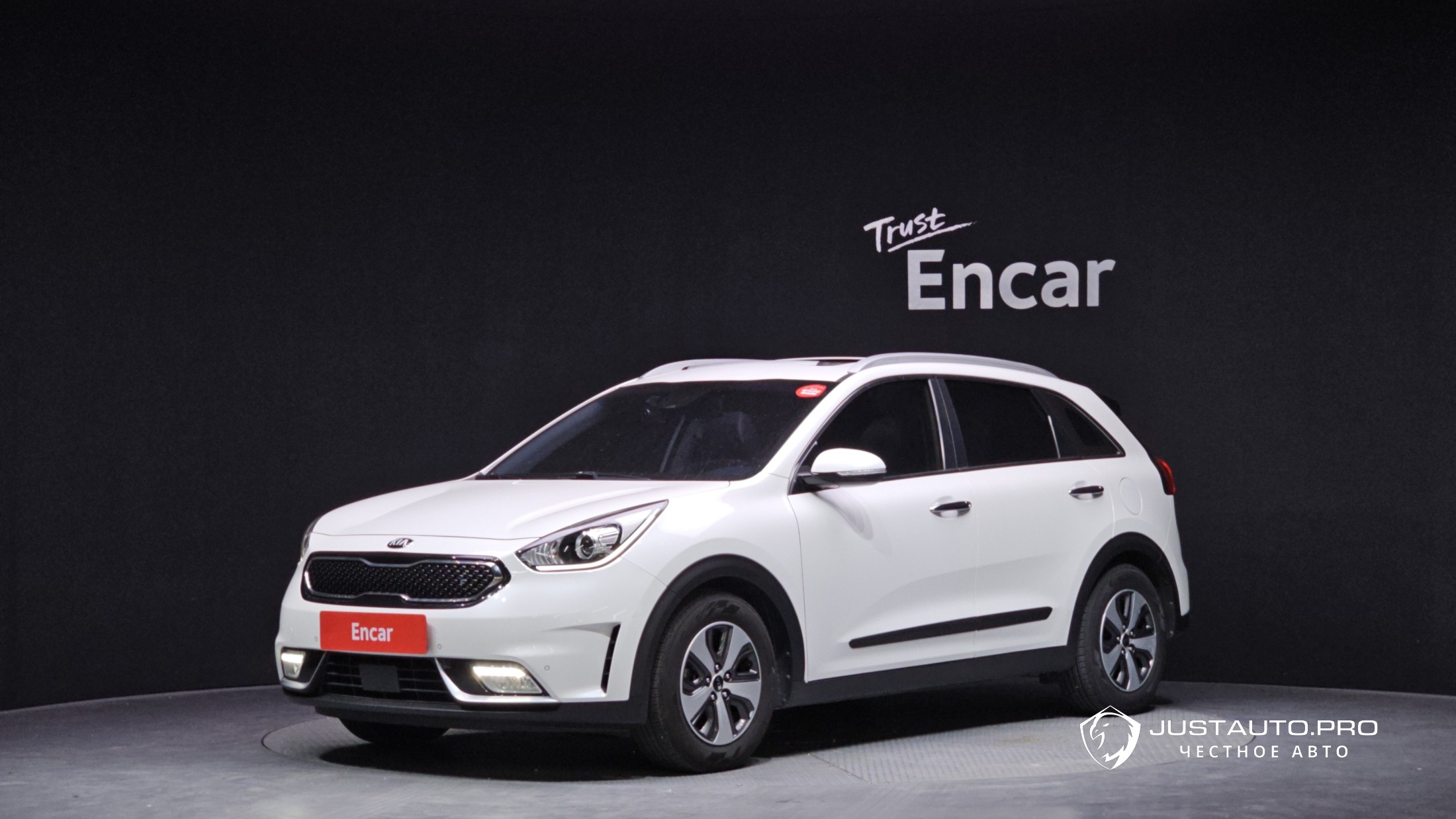 Автомобиль Kia Niro