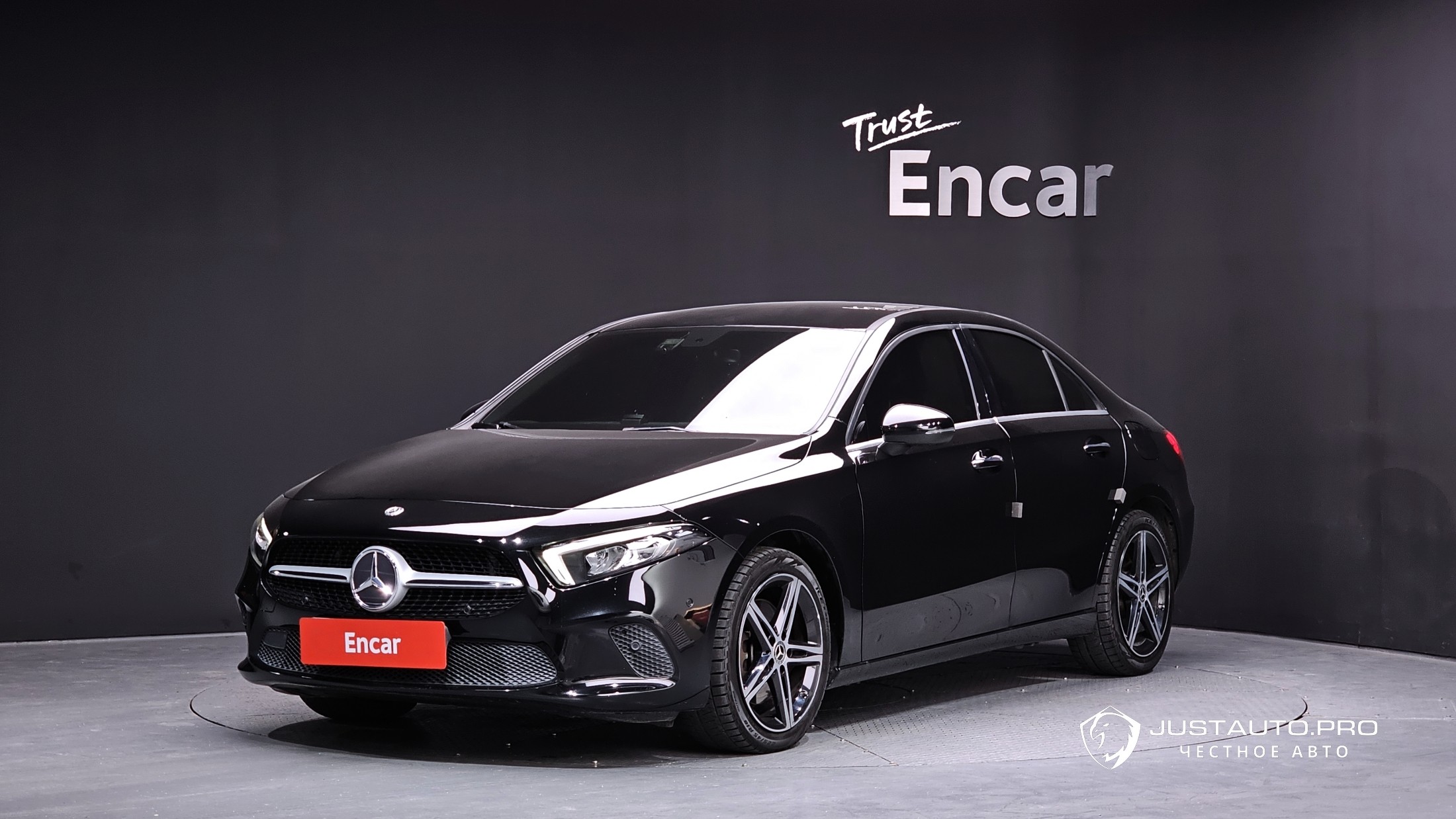 Автомобиль Mercedes-Benz A-Class