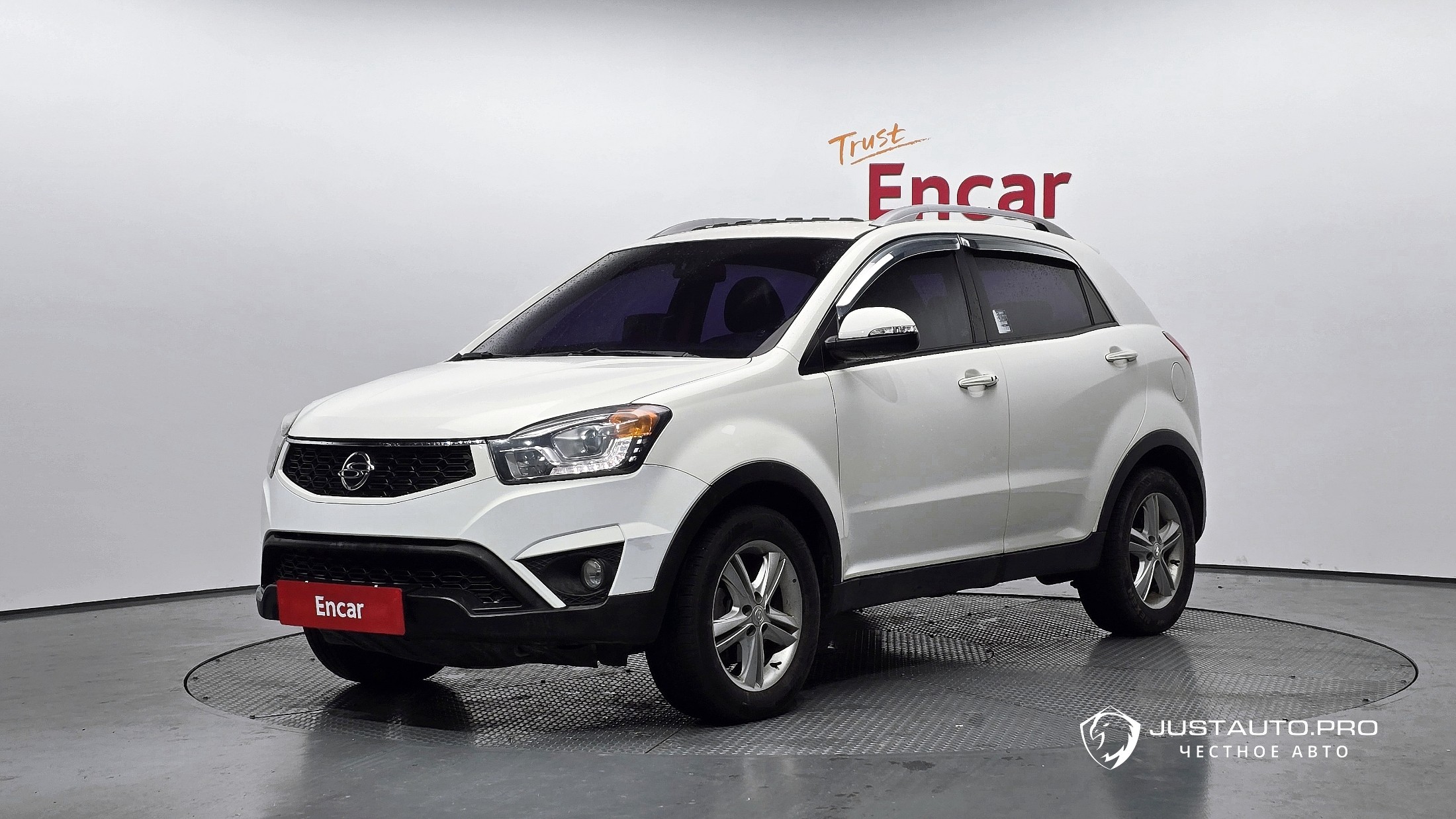 Автомобиль KG_Mobility_Ssangyong KORANDO