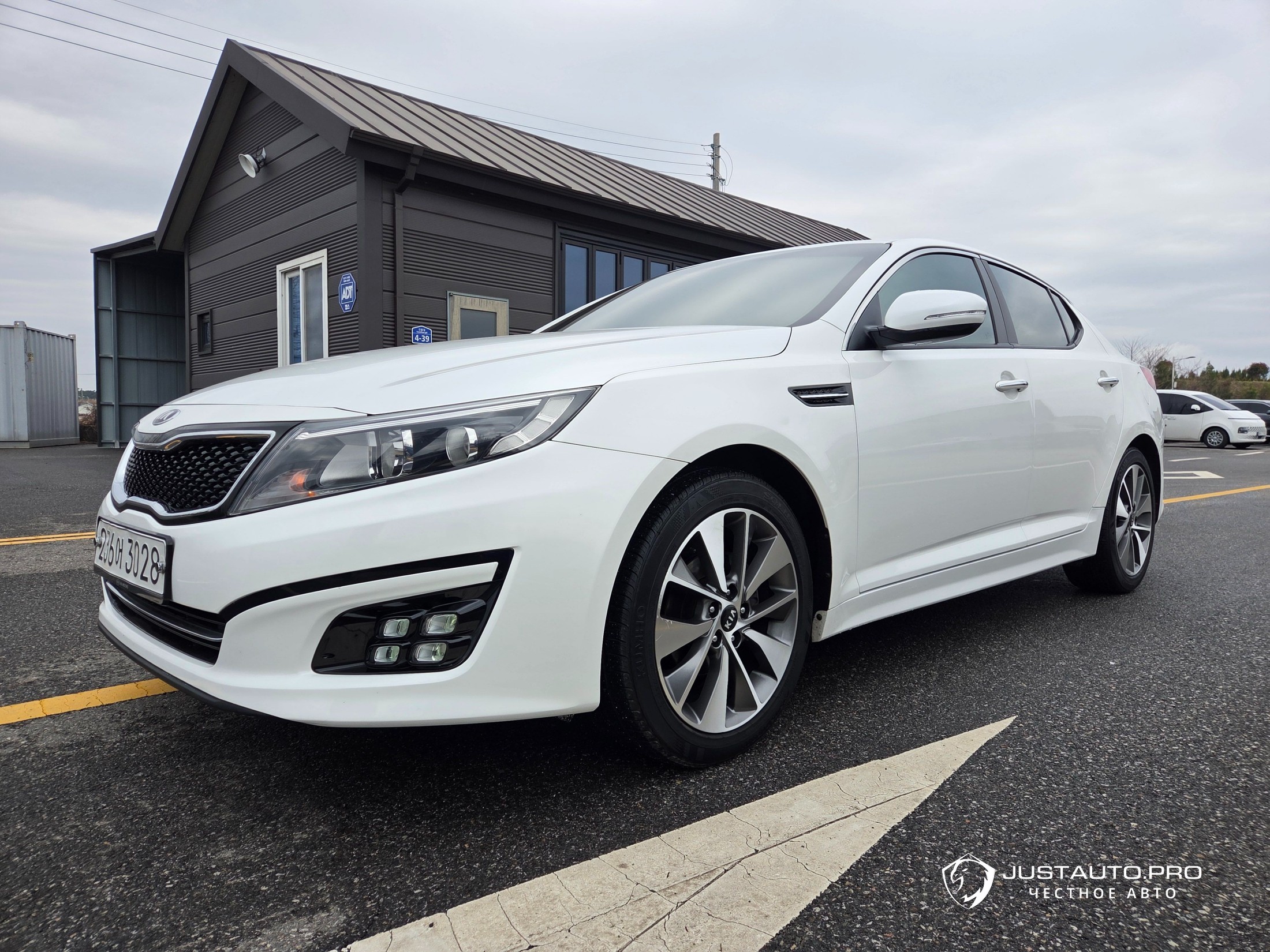 Автомобиль Kia K5