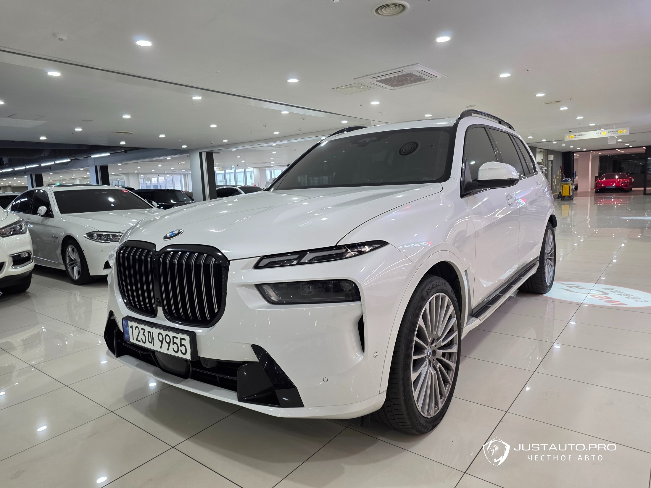 Автомобиль BMW X7