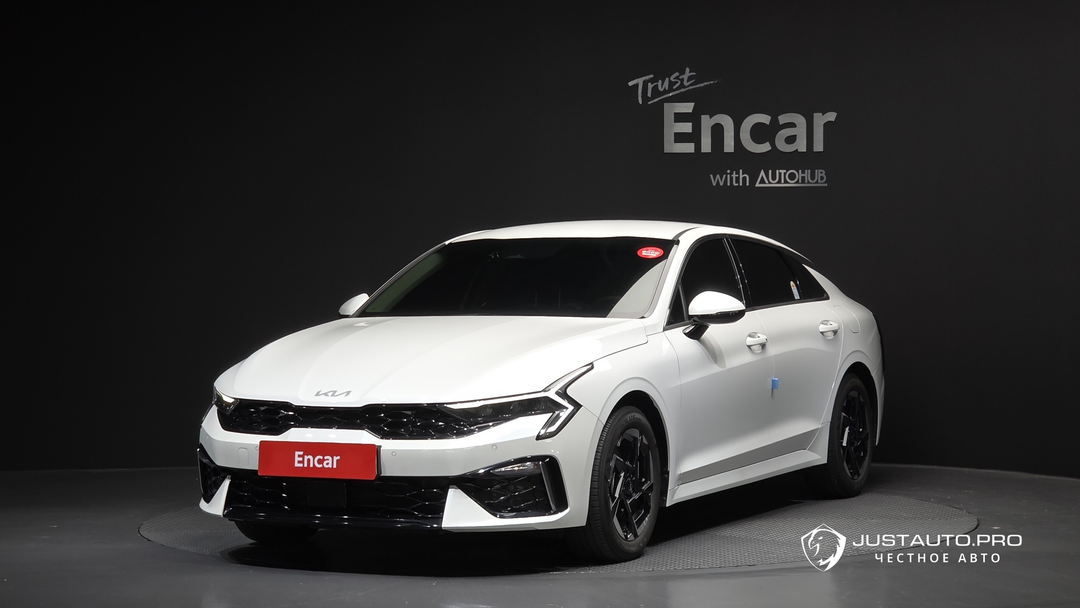Автомобиль Kia K5
