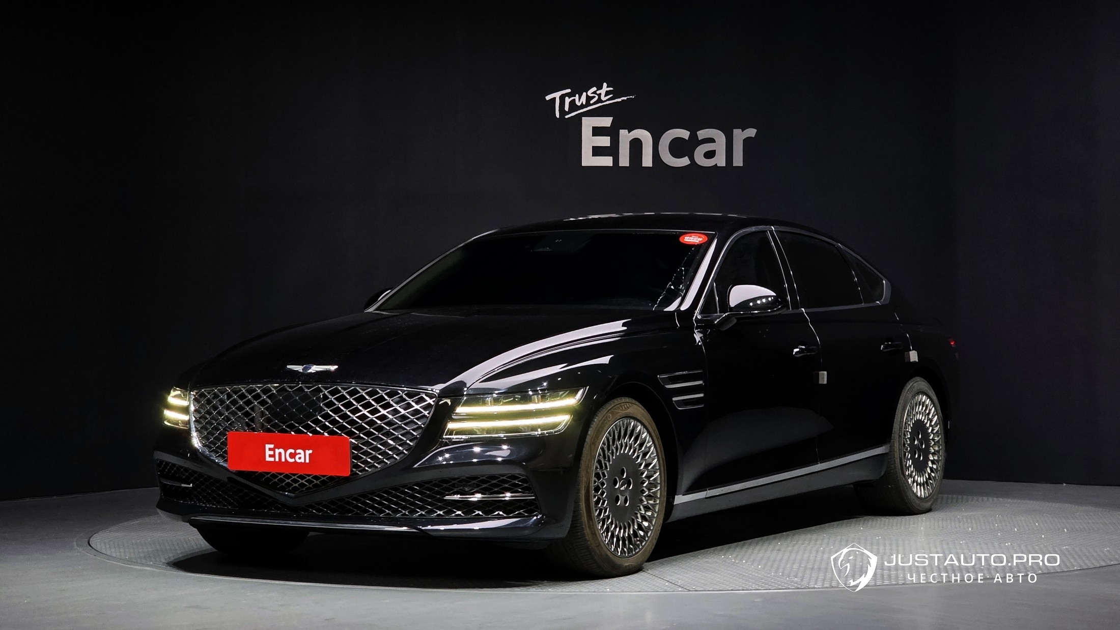 Автомобиль Genesis G80