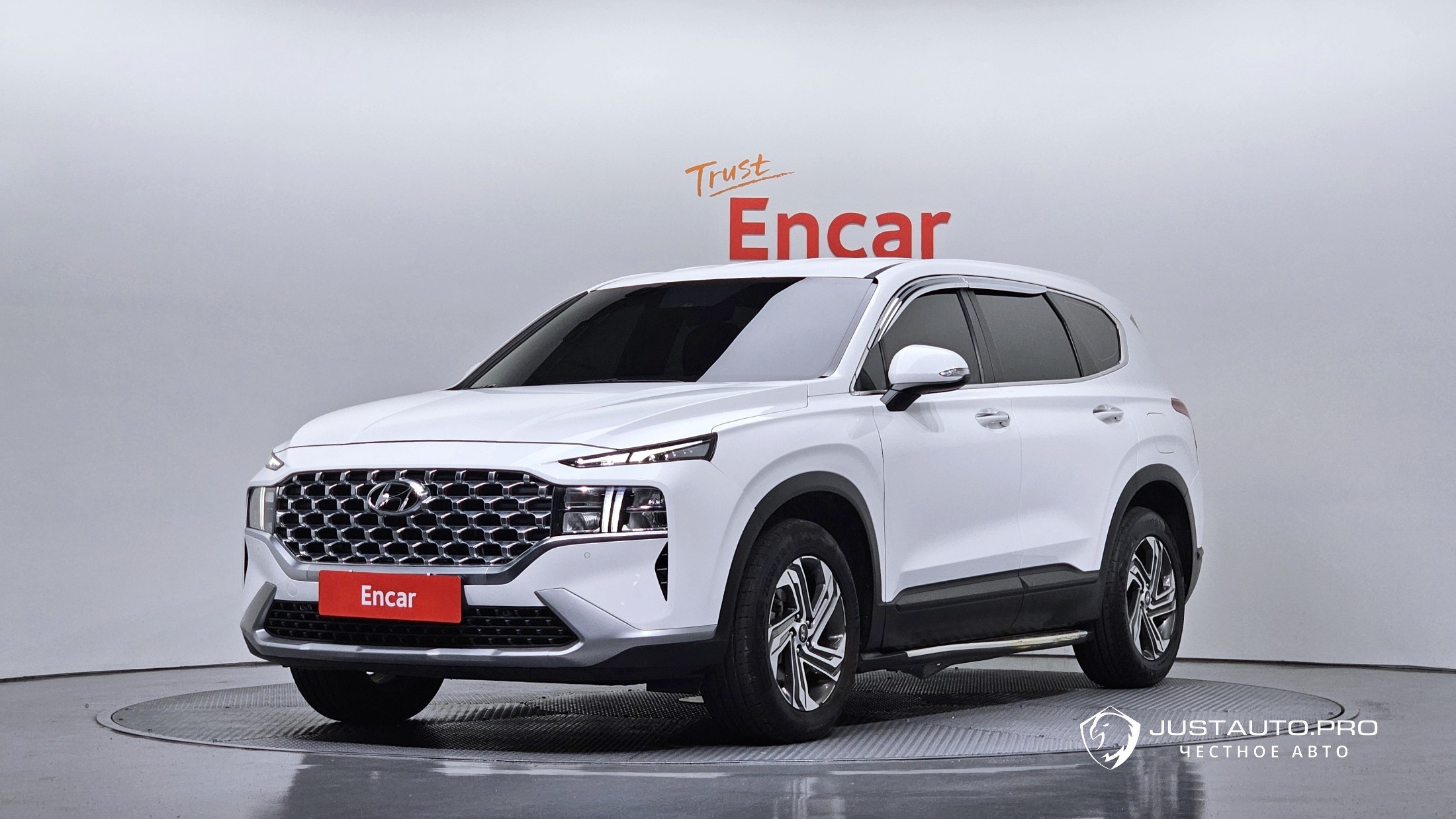 Автомобиль Hyundai Santafe