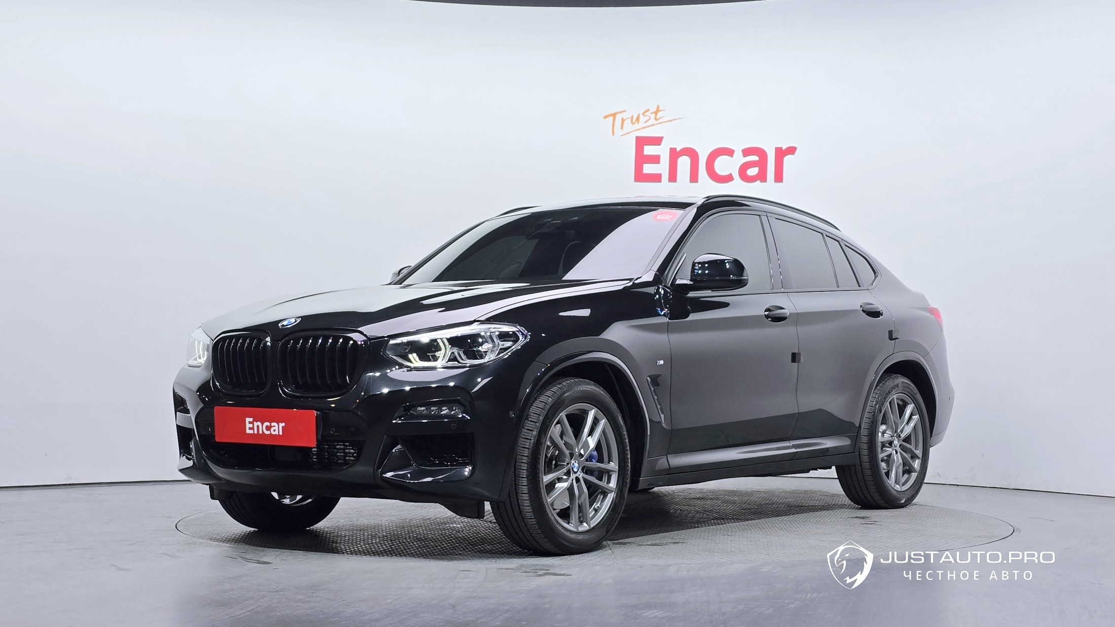 Автомобиль BMW X4